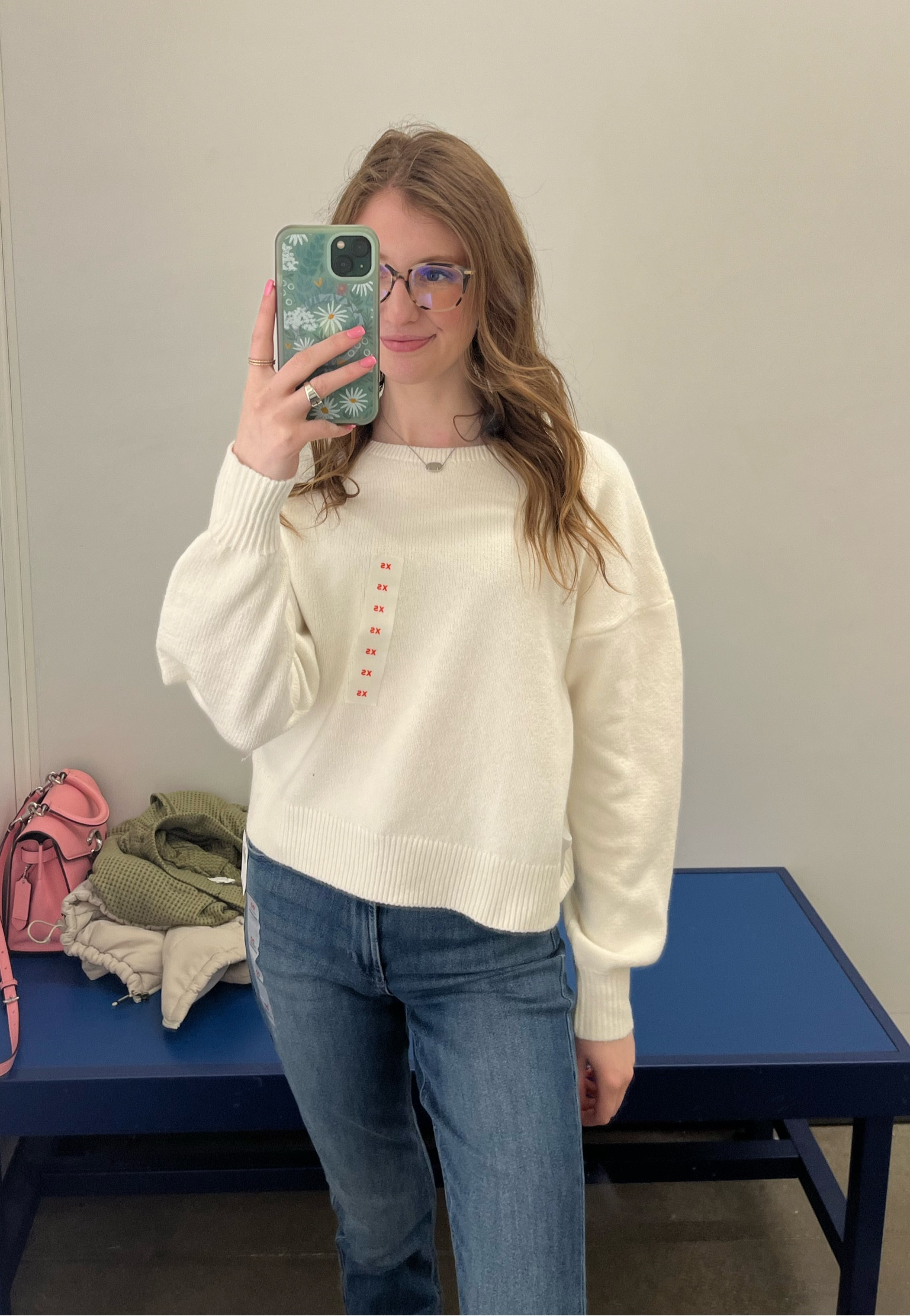 Such a good basic! 

Winter whites, sweater, sweaters

#LTKsalealert #LTKfindsunder50 #LTKSeasonal