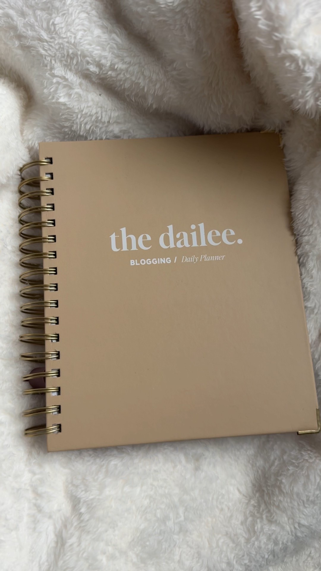 
I’m repurchasing my favorite planner, the Dailee Blogging Planner for 2026! I’ve loved using the older version, but I’m so excited to level up my planning game with a fresh layout and ideas.

Also grabbing the Dailee Content Creator Planner to help stay on track with content, collaborations, and creative workflow. If you’ve been looking for a planner to keep your blog or social life organized — these are the ones.

Linked both in my LTK for easy grab.

#LTKdayinmylife #LTKmorningroutine #LTKFindsUnder50