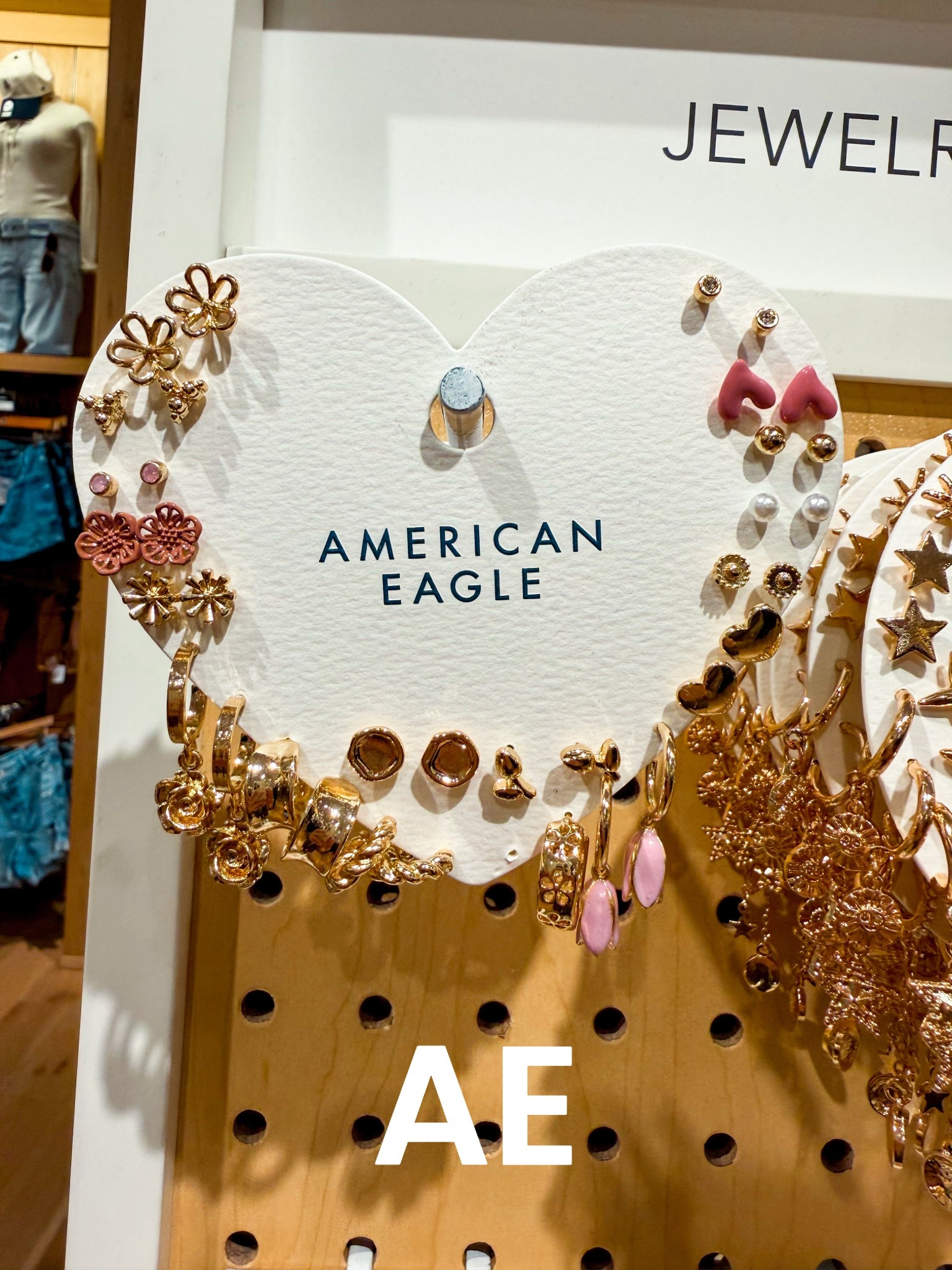 Loving this earring set from @ae 

#LTKmomlife #LTKgrwm #LTKootd