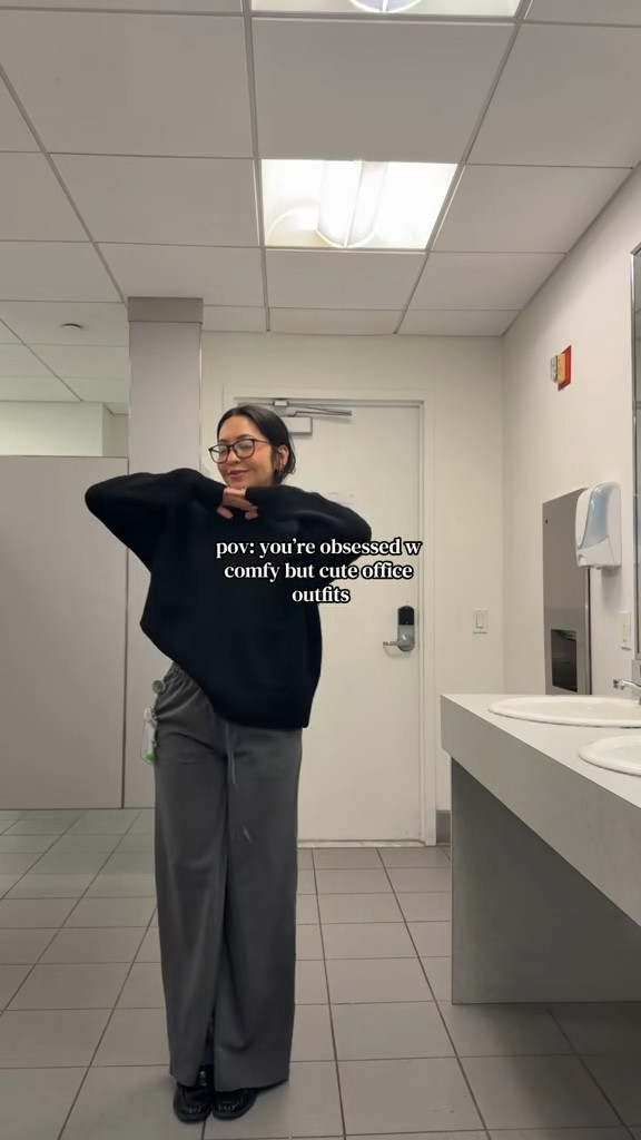 comfy cozy office looks🖤 

#LTKWorkwear #LTKootd #LTKPetite
