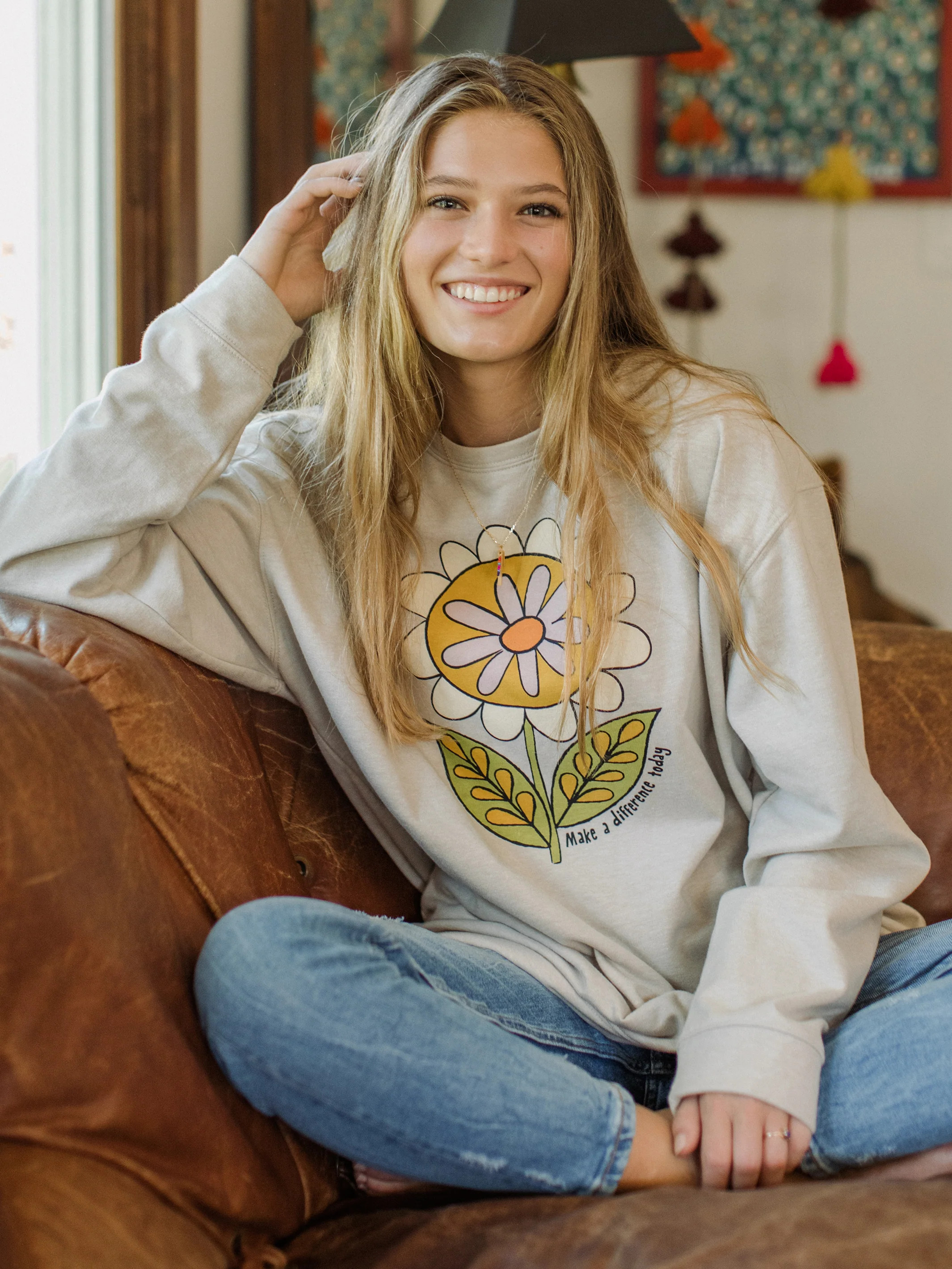 Comfy Pocket Sweatshirt | Natural Life