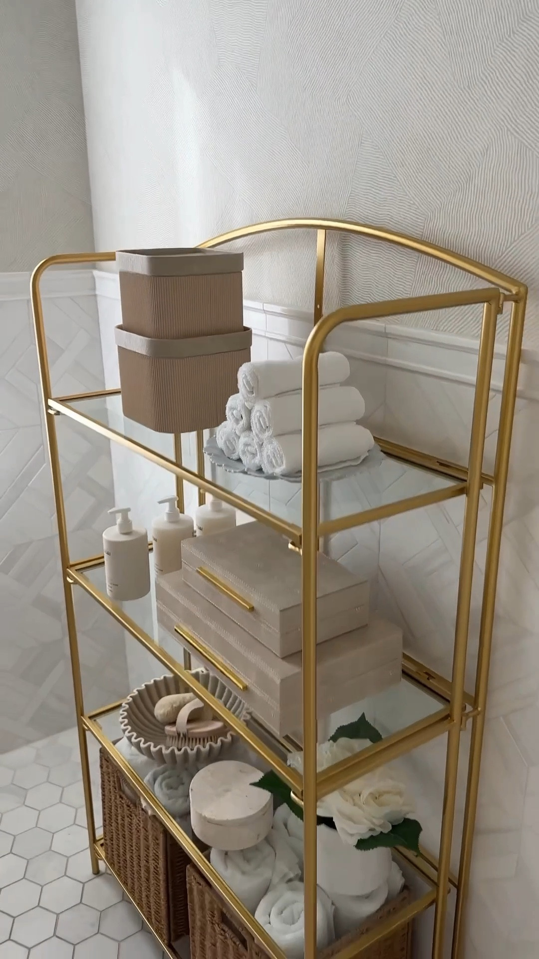 Scroll to shop!! Follow for more!!! Xo! ✨

#LTKHoliday #LTKHome #LTKGiftGuide