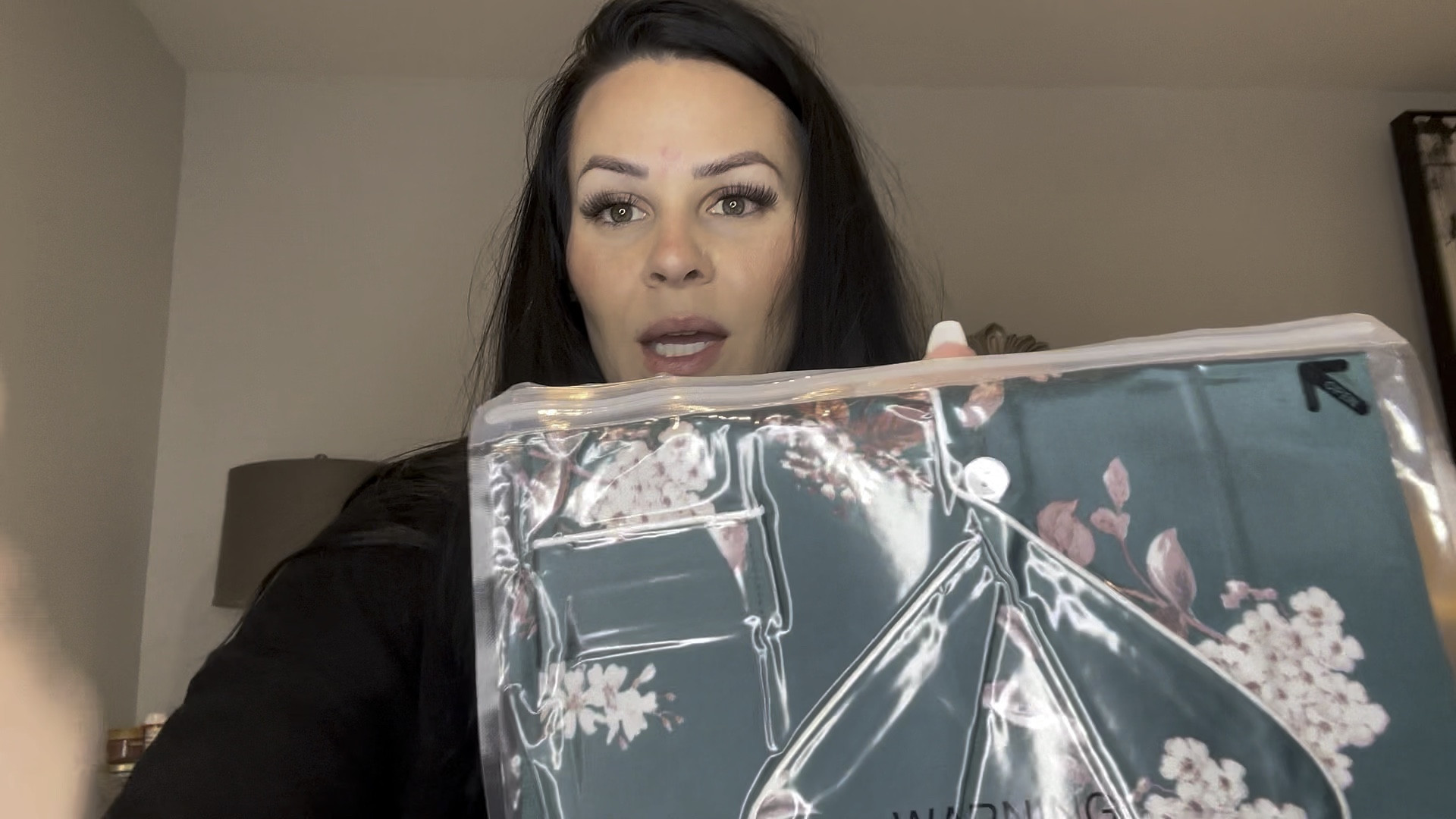 Ekouaer Women's Summer Classic Button Down Long Satin Silk Pajama Set


#LTKVideo #LTKsalealert #LTKfindsunder50