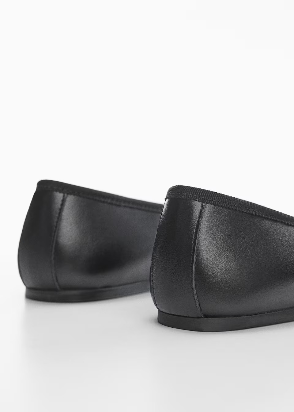 Search: Black flats (32) | Mango USA | MANGO (US)