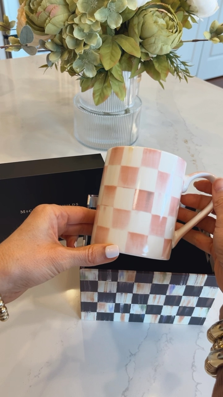 Gorgeous coffee mug that makes a great gift for Mother’s Day! 

#LTKmorningroutine #LTKfoodie #LTKMothersDay