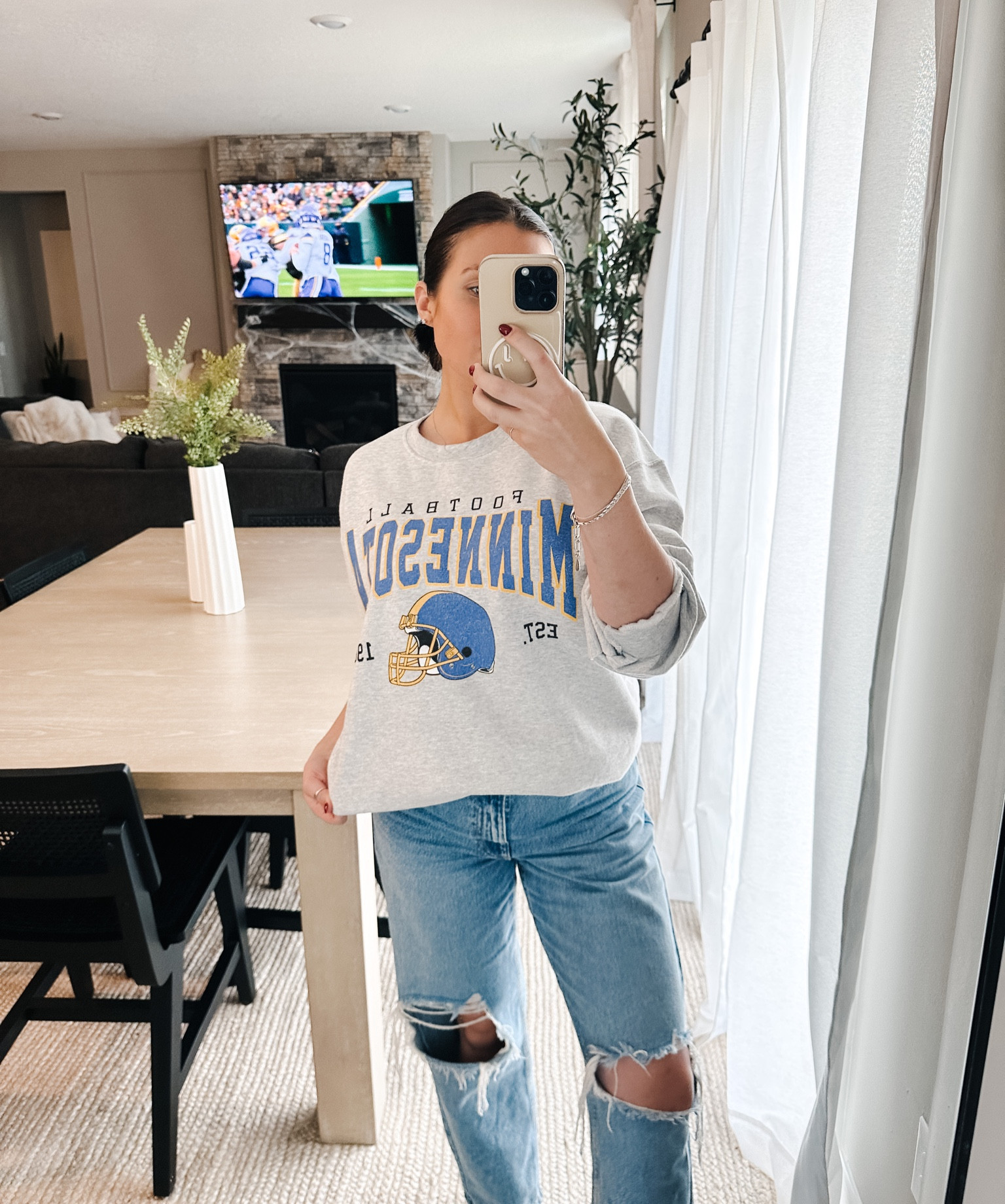 Vintage Minnesota Vikings sweatshirt from Etsy! #MN #Vikings 

#LTKstyletip #LTKSeasonal