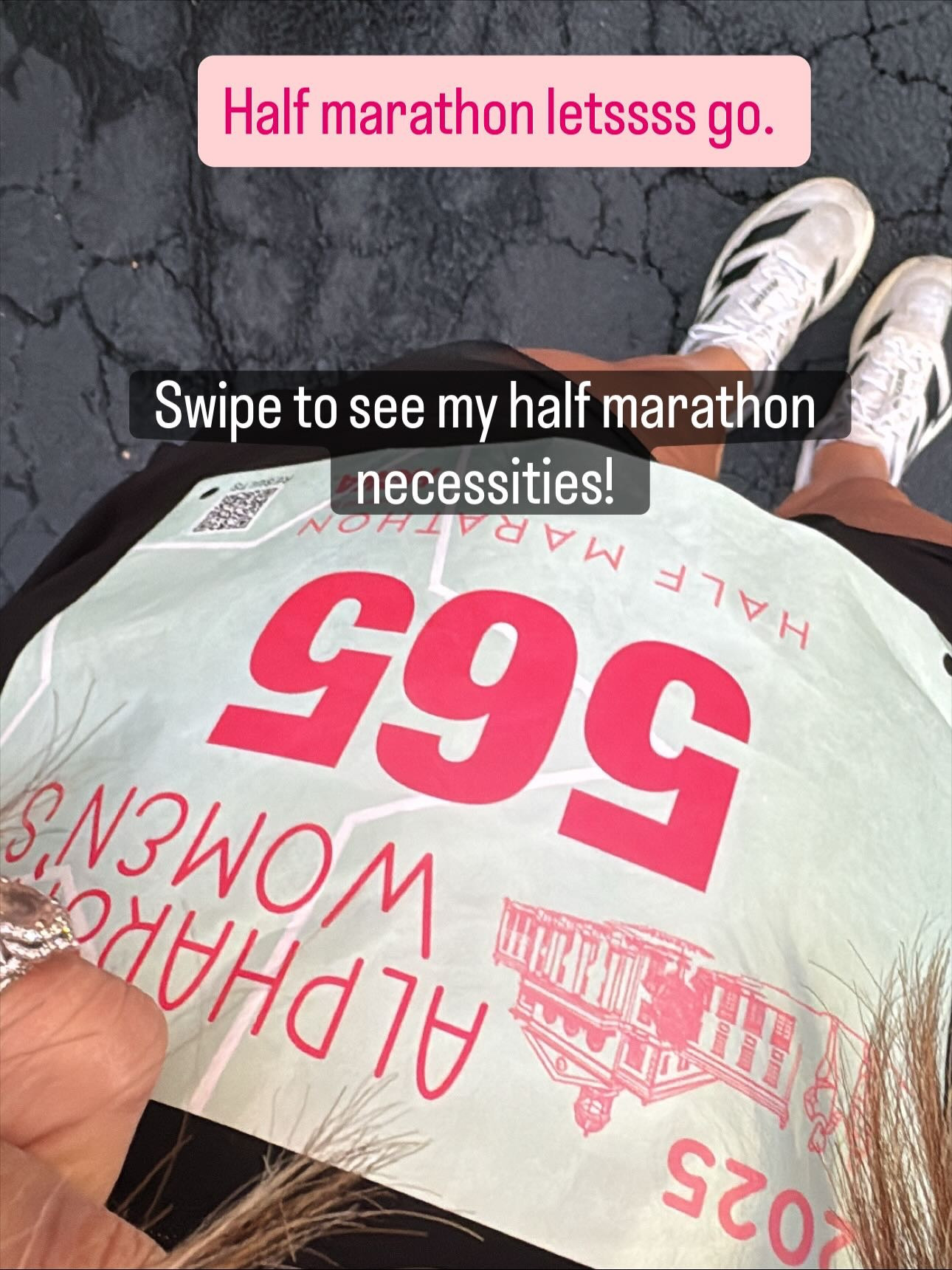 Half marathon must-haves 🏃‍♀️💨

These are the things that absolutely make race day smoother — because 13.1 miles is hard enough 😅

💧 GU Liquid Energy Gels – my go-to for keeping the energy up without upsetting my stomach
✨ Body Glide for Her – because chafing is not the medal I’m trying to earn
⌚️ Garmin heart rate strap – for keeping me honest on effort
🎧 Headphones – because good music = good miles
🩵 Goodr shades + running belt – essentials for comfort and sanity

Little things like this make a big difference come race day.

What’s one thing you can’t run a race without? 👇

#runningmotivation #Running #momswhorun #marathonrunner #runninginspiration