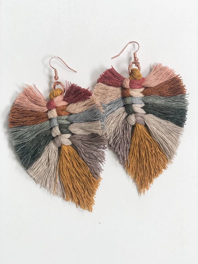 Rainbow feather macrame earrings | Etsy | Etsy (US)