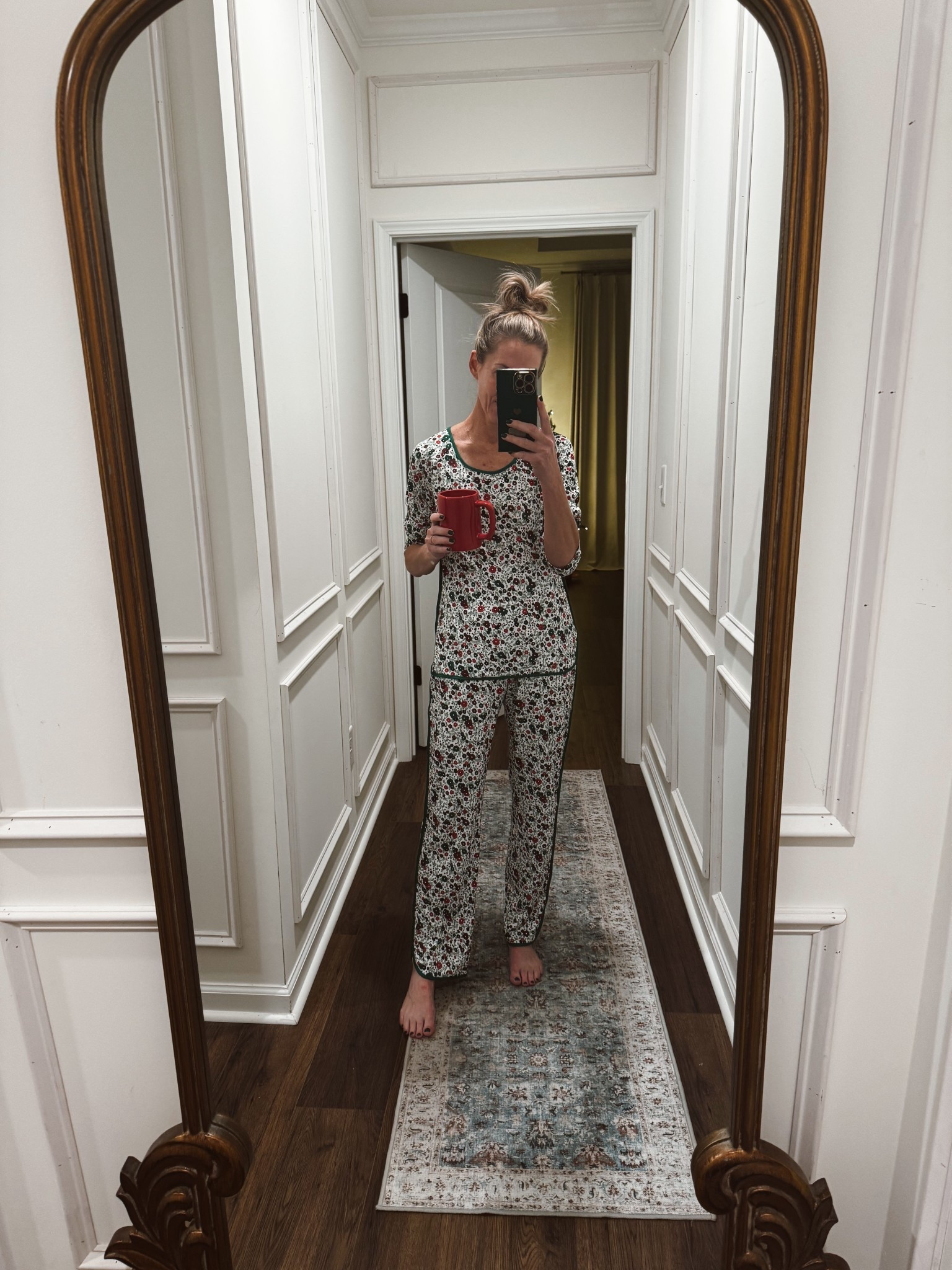 Lake Pajamas // a splurge but would make a great gift ❤️





#LTKdayinmylife #LTKmomlife #LTKgrwm