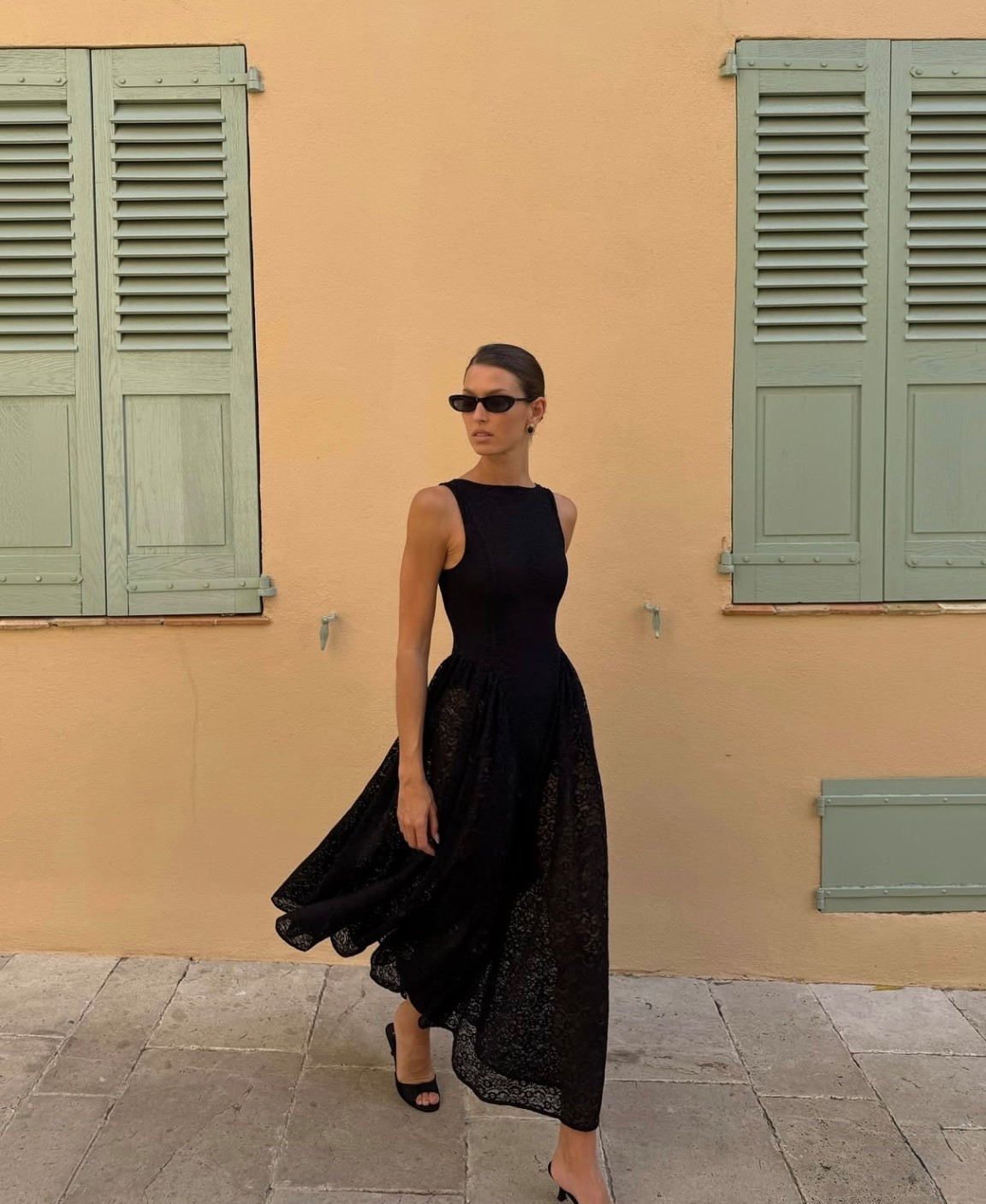 Simple high neck black dress 🖤

#LTKeurope #LTKstyletip #LTKdresses