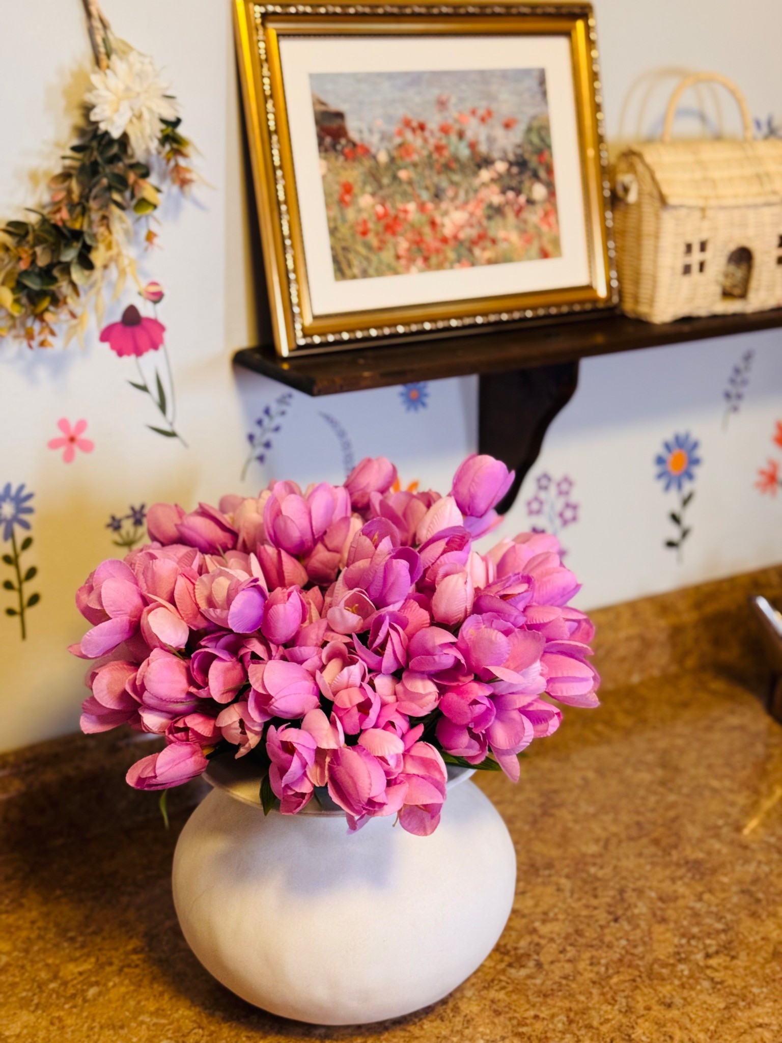 Designer inspired Afloral arrangement in my kitchen! #flowerarrangement #kitchen #designerkitchen

#LTKHome #LTKFindsUnder50