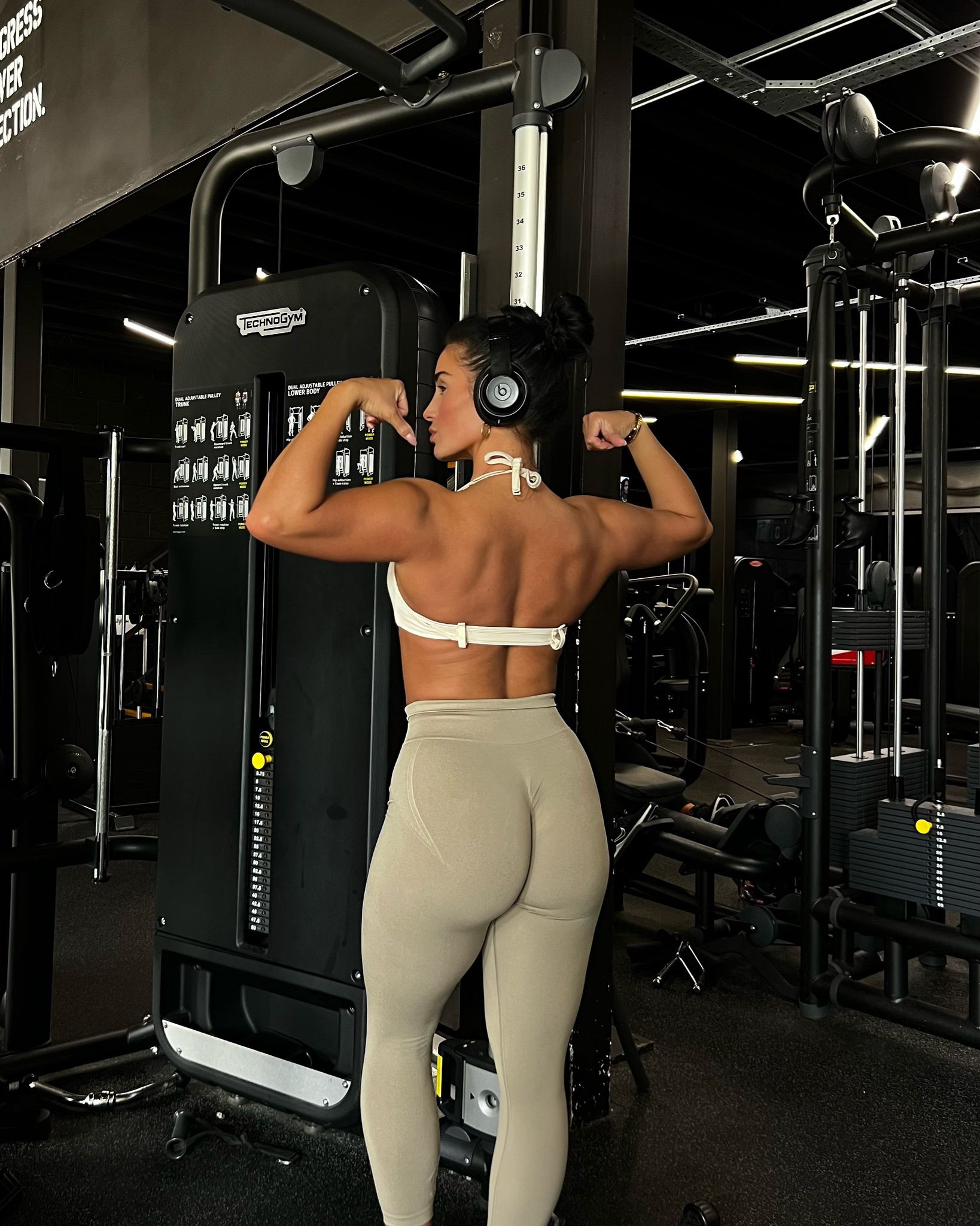 Black overhead headphones, Beats by Dre, taupe gym leggings, slate grey leggings, cream sports bra, tala, gymshark

#LTKSeasonal #LTKeurope #LTKfitness