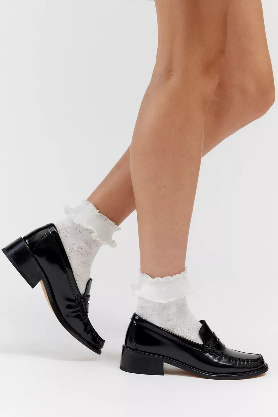 Pearl Ruffle Lace Crew Sock | Urban Outfitters (US and RoW)