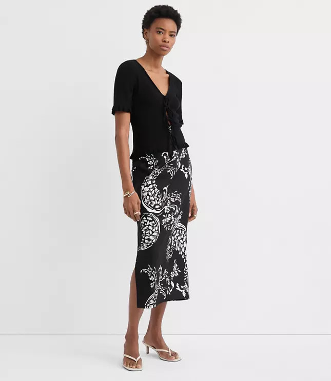 Floral Paisley Ruched Linen Blend Midi Skirt | LOFT