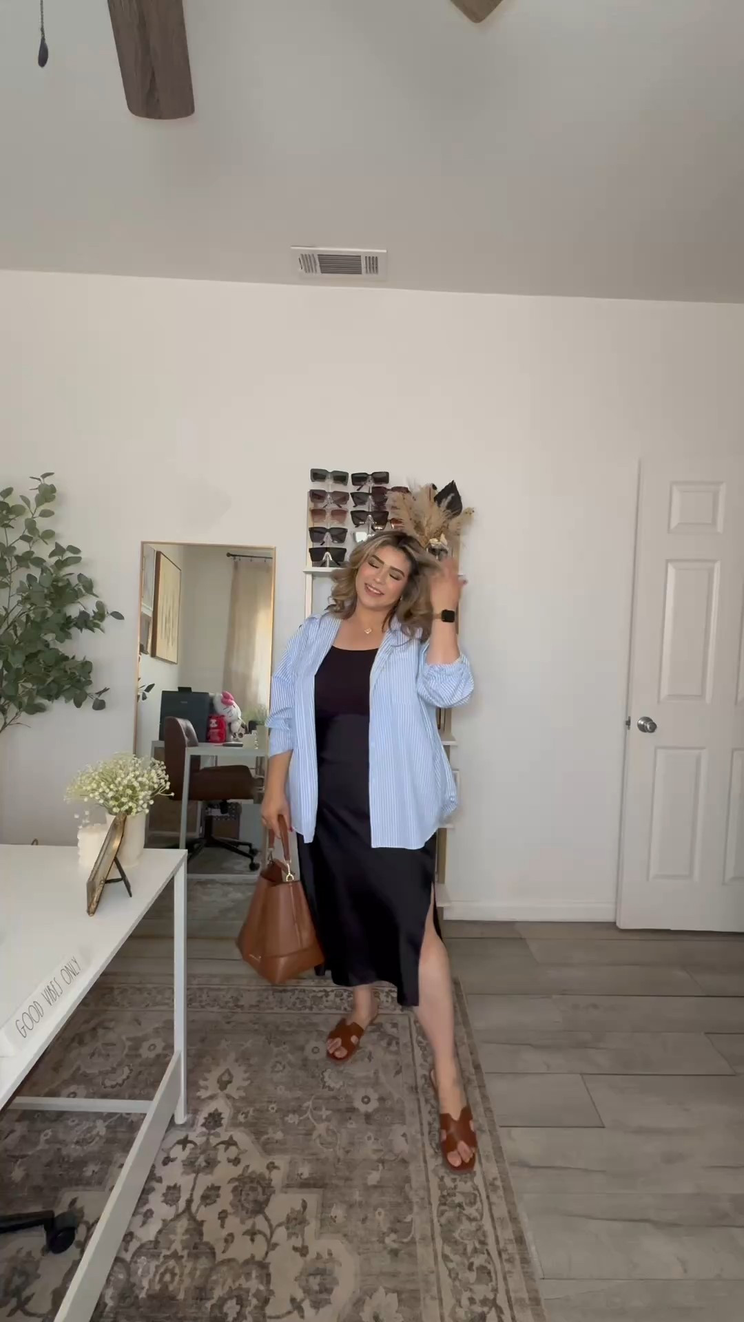 Casual but cute comfy outfit🩵

#LTKStyleTip #LTKPlusSize #LTKWorkwear