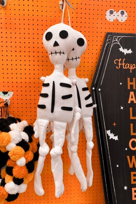 The cutest Skeleton ever and it’s big! 😳👻
#ltkhalloween#halloween#skeleton#halloweendecor#targetfinds#competition#ltksale

#LTKkids #LTKsalealert #LTKSeasonal
