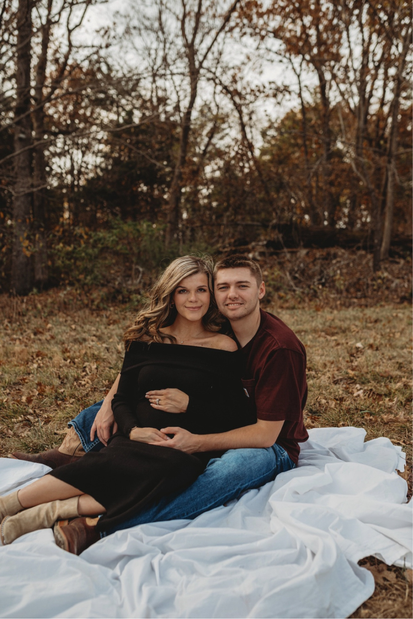 Maternity photoshoot #maternityphotoshoot #falloutfits #bumpoutfit #fallshoot 

#LTKBump #LTKStyleTip #LTKSeasonal
