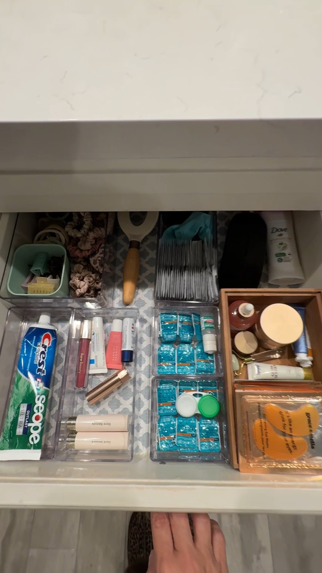 A little weekend reset 🤍 Swapped to clear drawer organizers and now everything actually has a home. 

| Home organizing | home organization | drawer organizing | drawer reset | home reset | organizing tips |

#LTKHome