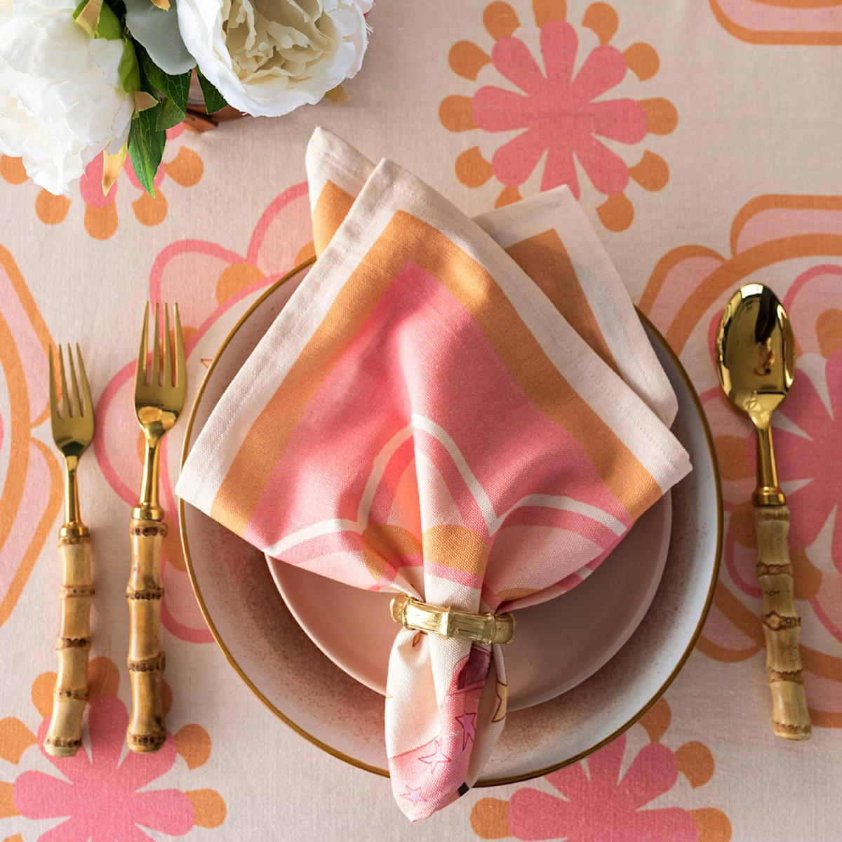 In Dolly We Trust Tablecloth - Large | Wolf & Badger (US)