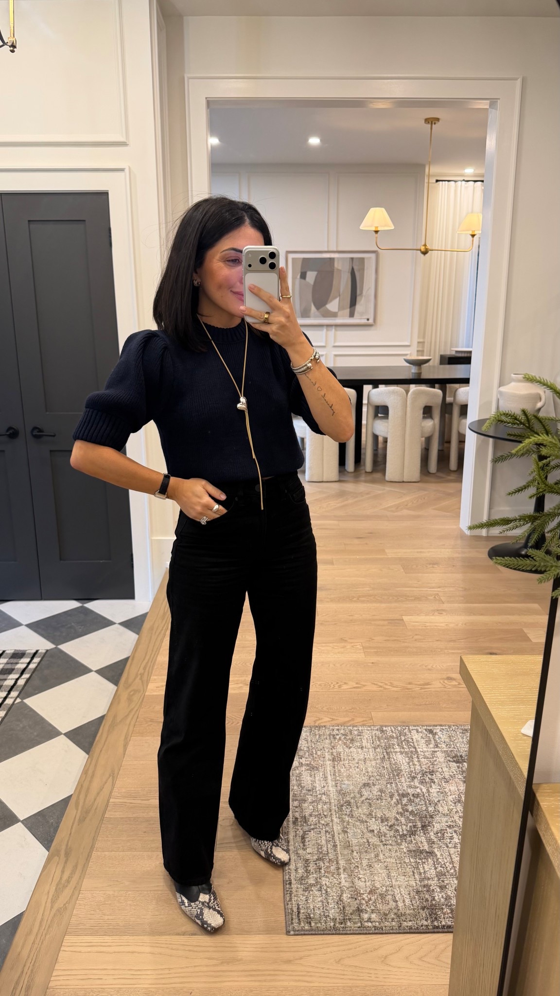 Jeans - size 25 short 
Top - size XS 
Shoes - true to size 