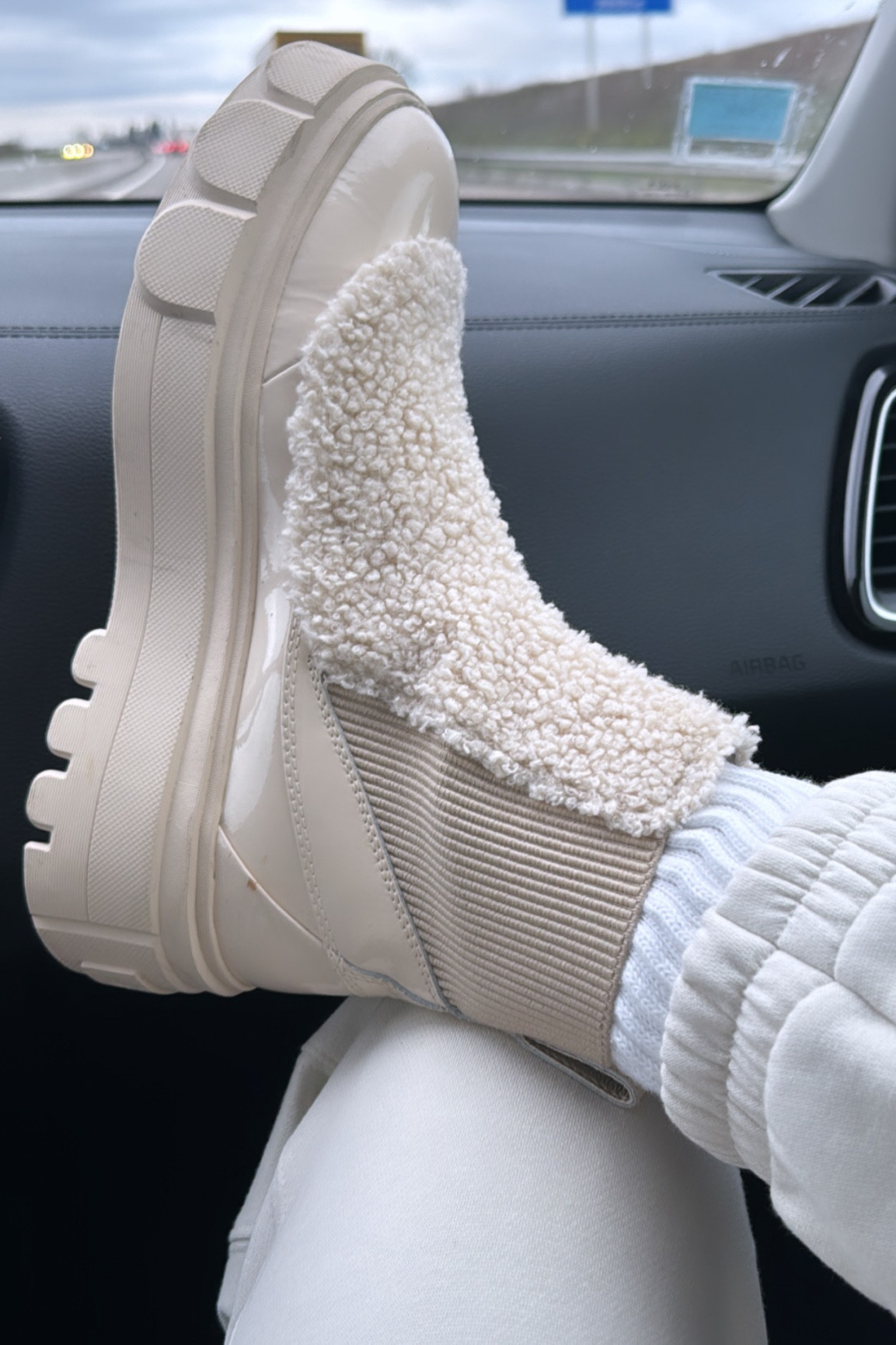 I love these winter boots - great purchase … super comfortable, warm , you can track through anything 🤍🧸

#LTKstyletip #LTKtravel #LTKshoecrush