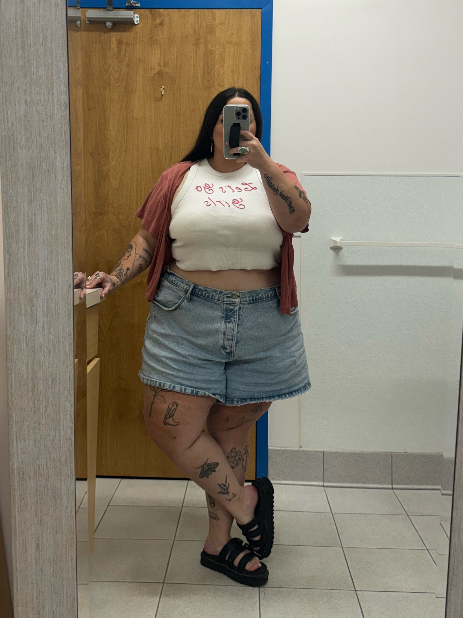 BABES OOTD! Shirt was embroidered by a friend ✨
AE doesn’t have the pink tie shirt but I linked one that I just bought 

#LTKPlusSize #LTKSeasonal #LTKStyleTip