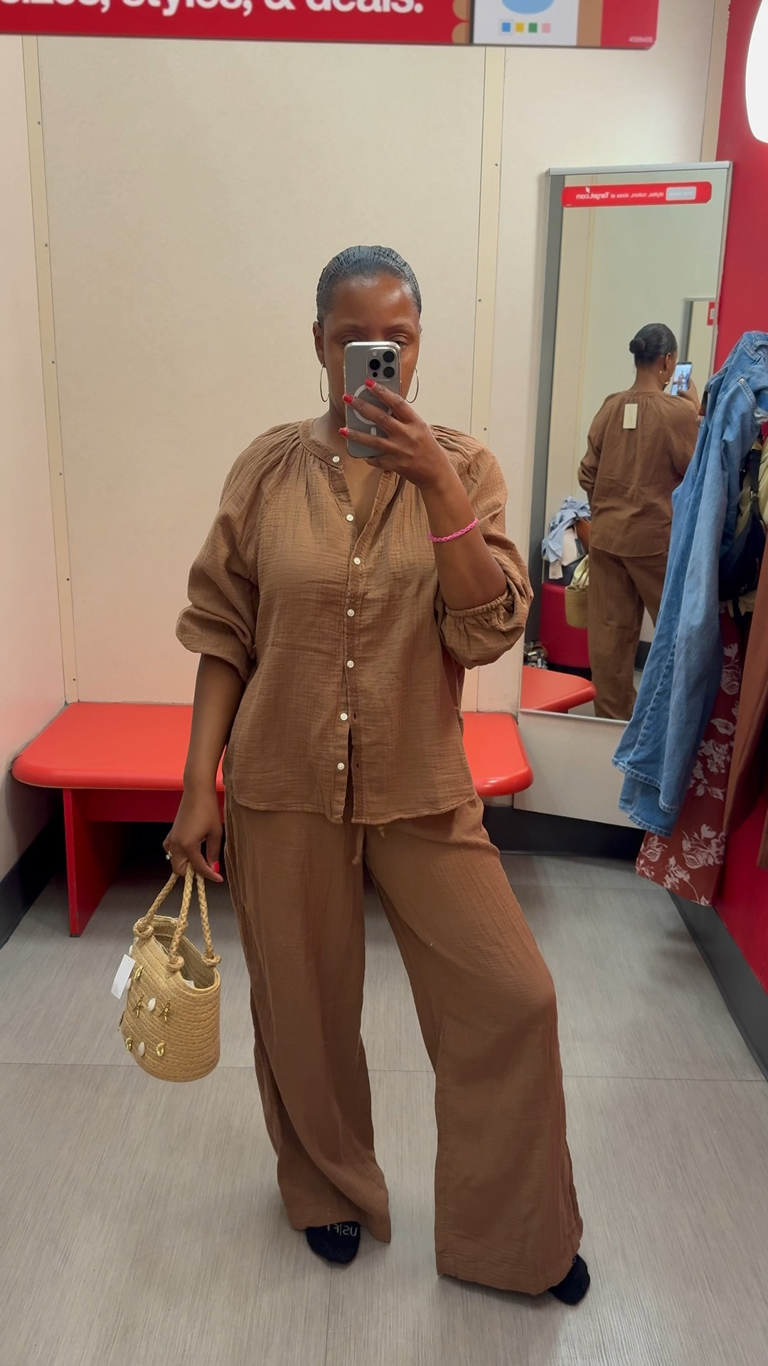 Casual outfit 

#LTKMidsize #LTKOver40 #LTKBeauty
