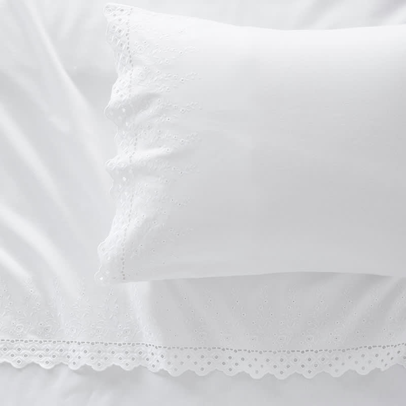 Lace Premium Ultra-Cozy Cotton Flannel Flat Bed Sheet - White, Queen | The Company Store