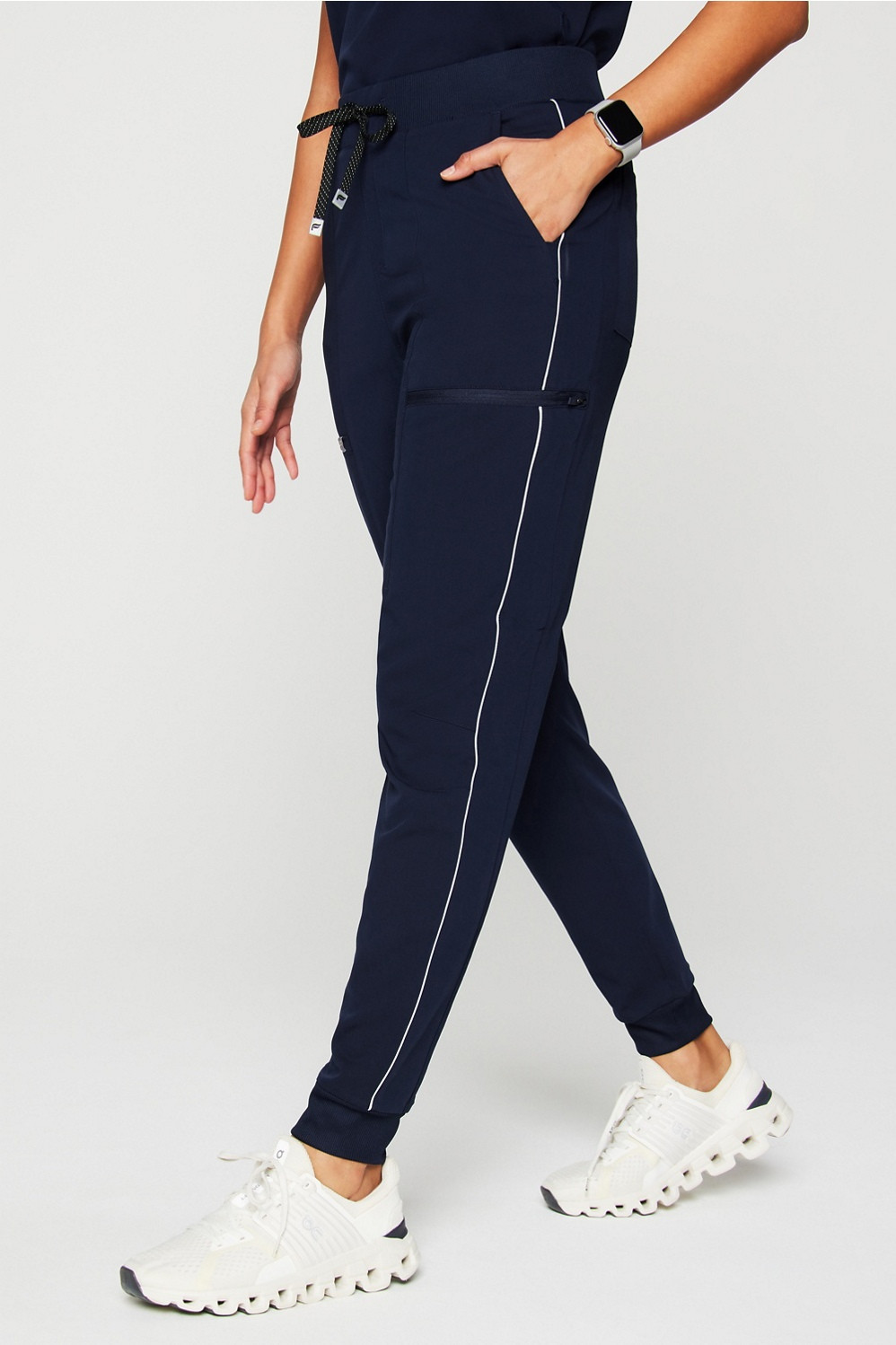 High-Rise On-Call Scrub Jogger (Reflective) | Fabletics