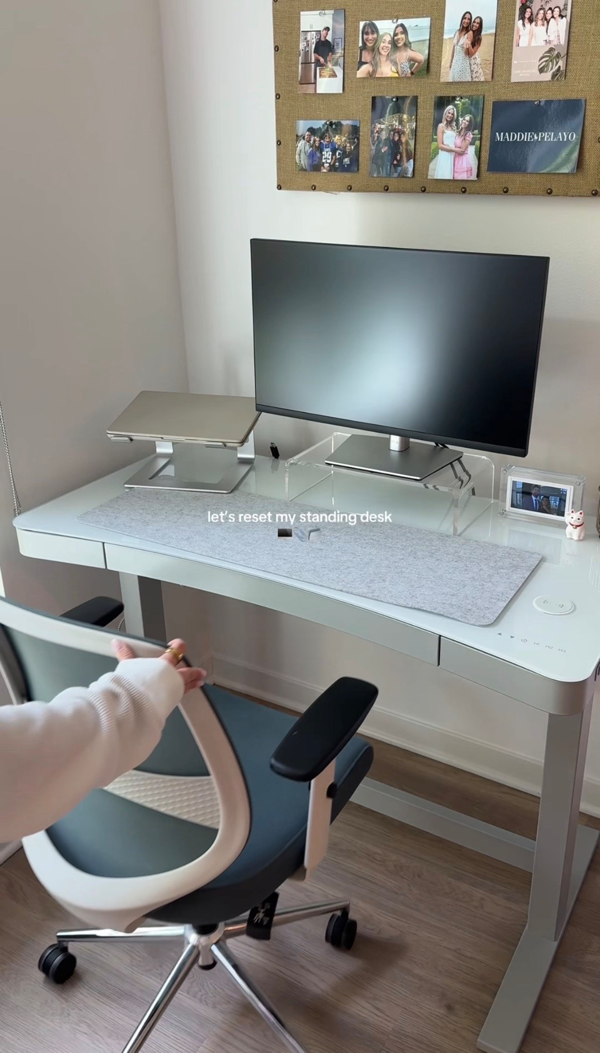 a little desk organization to kick off the work week 🖥️📎📂 my standing desk is probably the best investment (ok besides my walking pad) that I’ve made for my WFH days! 

#LTKHome #LTKWorkwear