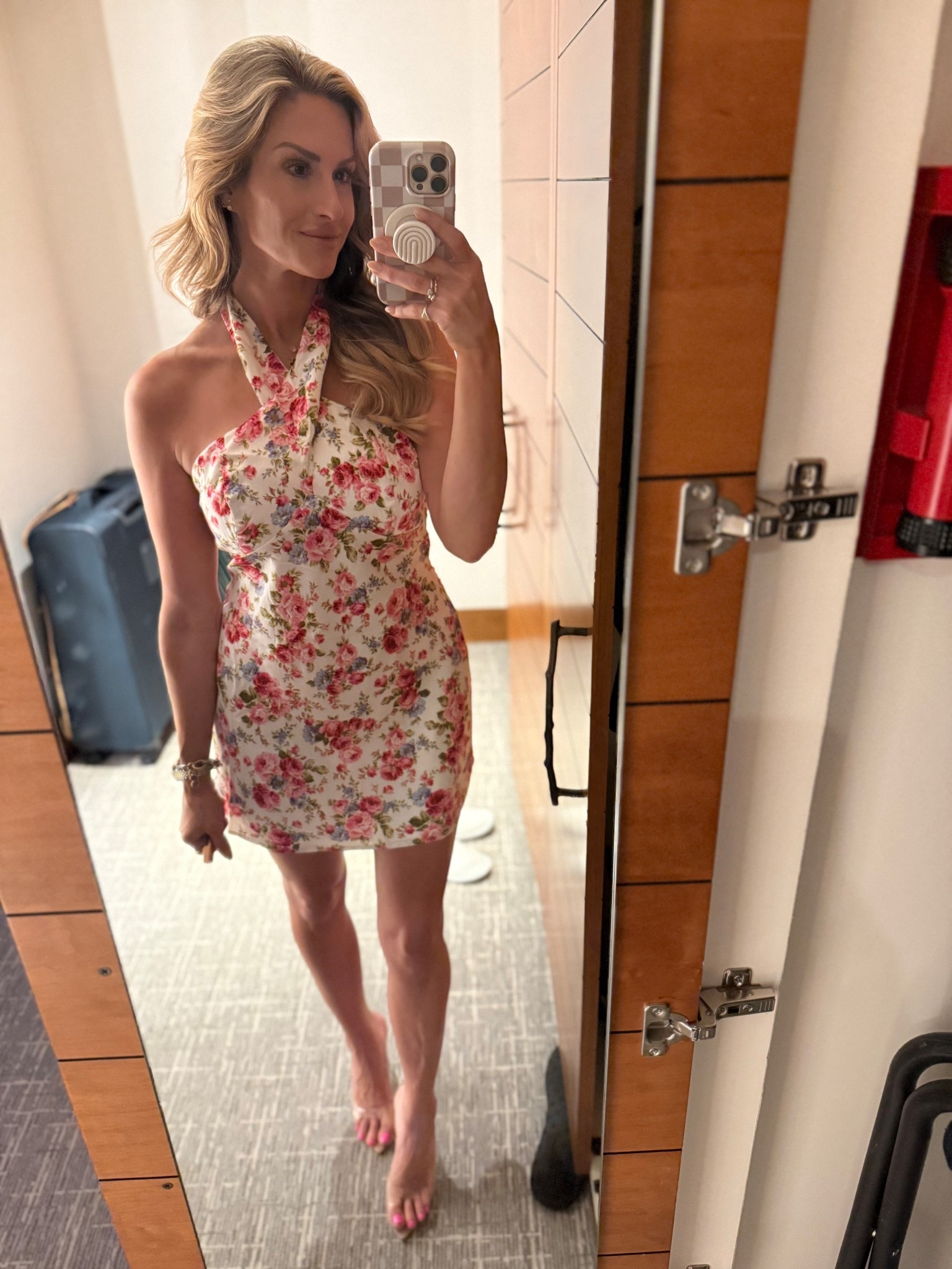 Date night/ nice dinner dress w/ my favorite clear heels right now🩷💚 *Dress on sale!


#LTKStyleTip