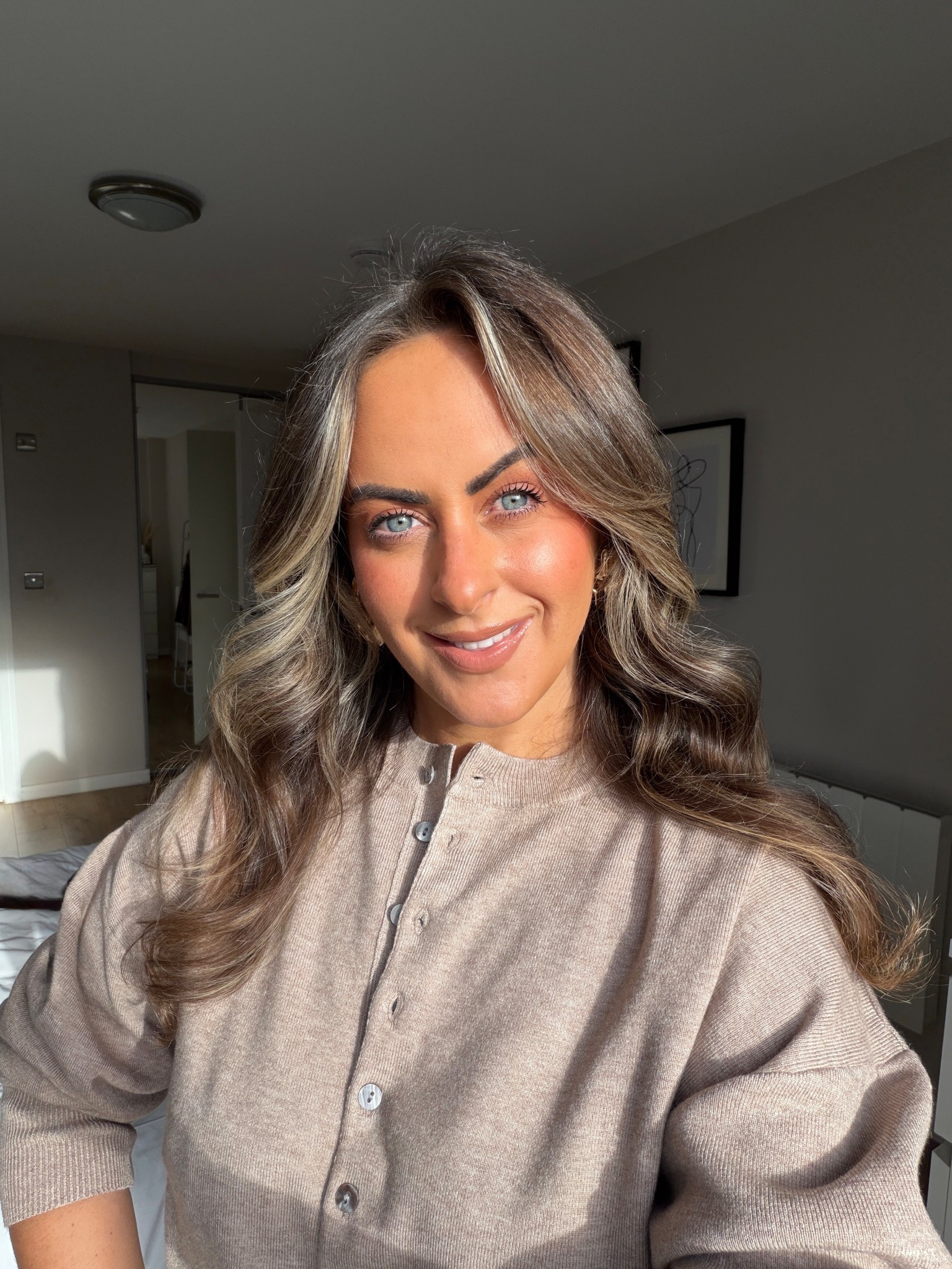 ASOS have 25% off all my everyday make up products! With code APP25

So I’ve linked everything I use below ⬇️ 

L’Oréal skin tint - shade 4-5
Concealer - shade 01 (light)
CT powder - shade 2
Brow pen - brunette 
Lip liner - strip down 
Lip stick - modesty

Everyday make up, beauty products, affordable makeup drugstore makeup


#LTKsale #LTKbeauty #LTKgiftguide