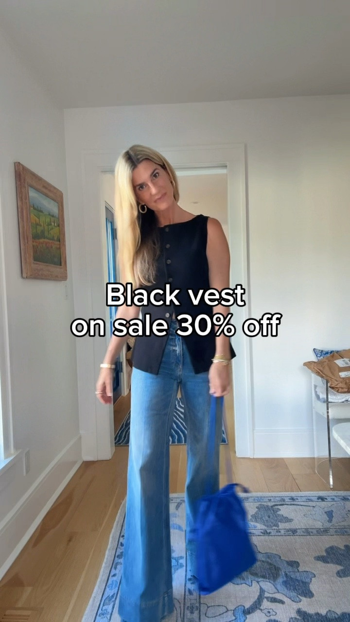 Wearing sz M in vest. 30% off may great items. Bag not on sale.

#LTKSaleAlert #LTKgrwm #LTKootd