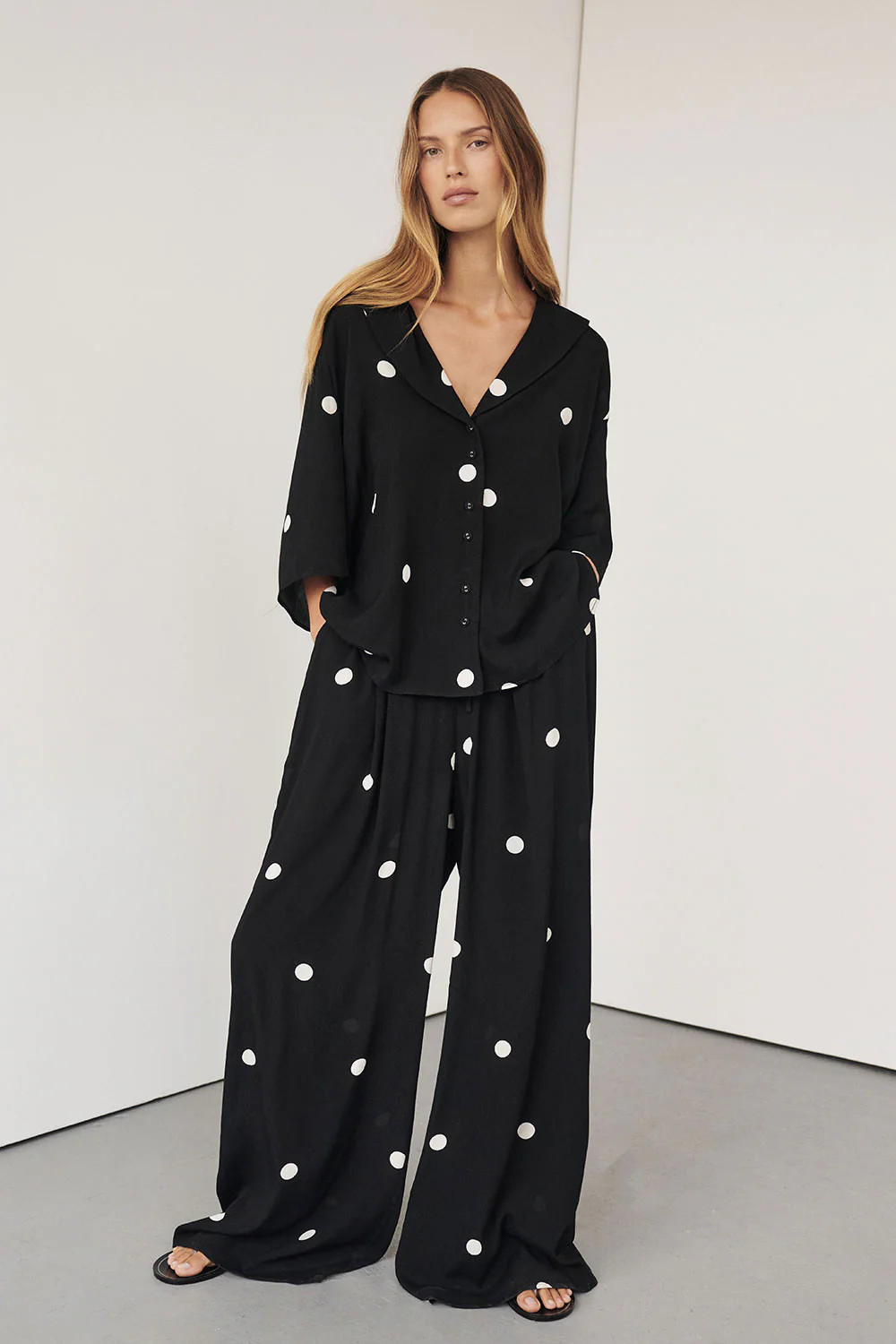 LAURA SPOT DRAWSTRING PANT | DISSH