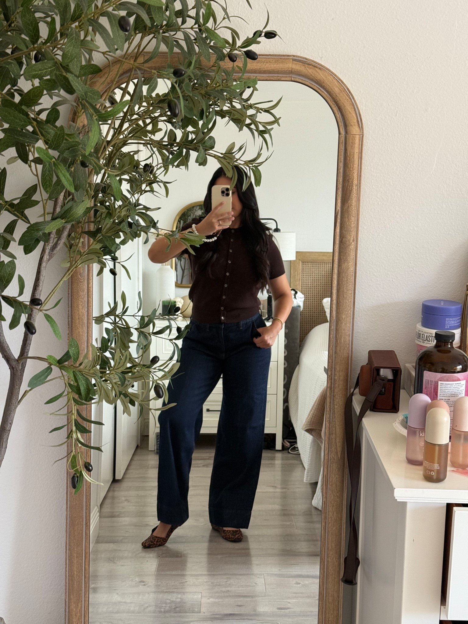 Wearing size medium for my top and size 27/4 in jeans 

#LTKShoeCrush #LTKFindsUnder100 #LTKSaleAlert