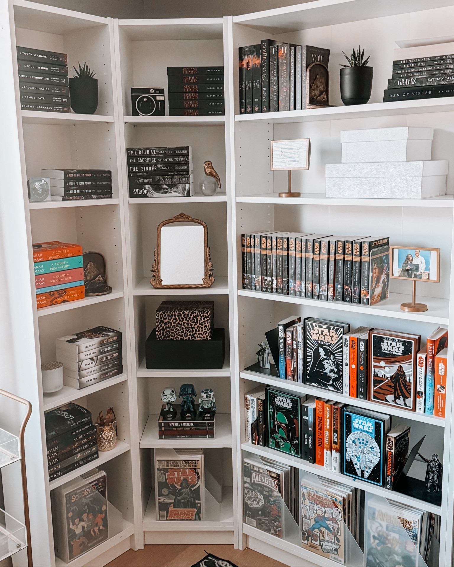 Bookshelf decor 📚 

#LTKSaleAlert #LTKHome