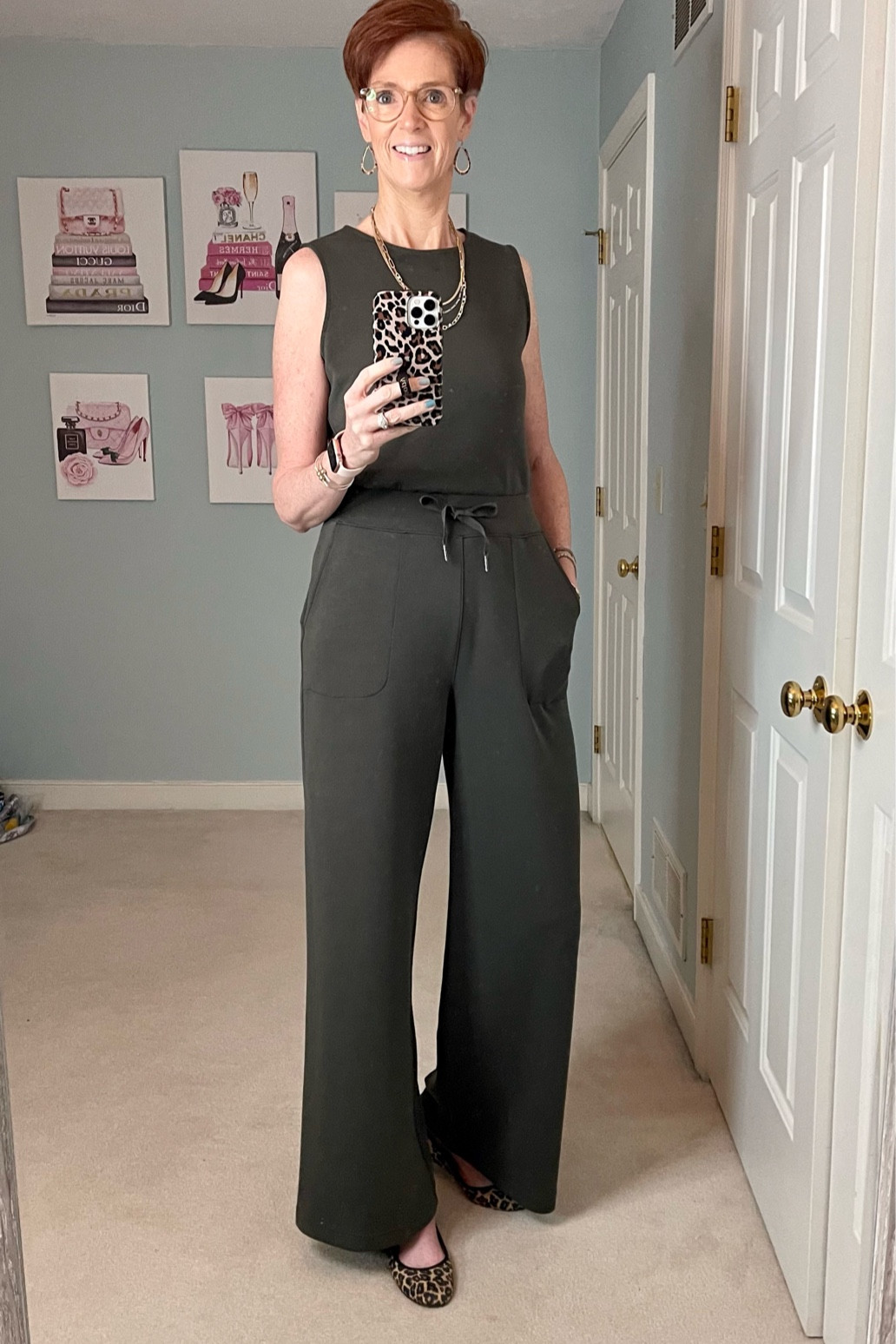 You can never go wrong with a jumpsuit. The fit on this one is amazing. Comes in tall for us tall girls too and the fabric is like wearing a cloud.

Jumpsuits, classic style, fall outfit

#LTKstyletip