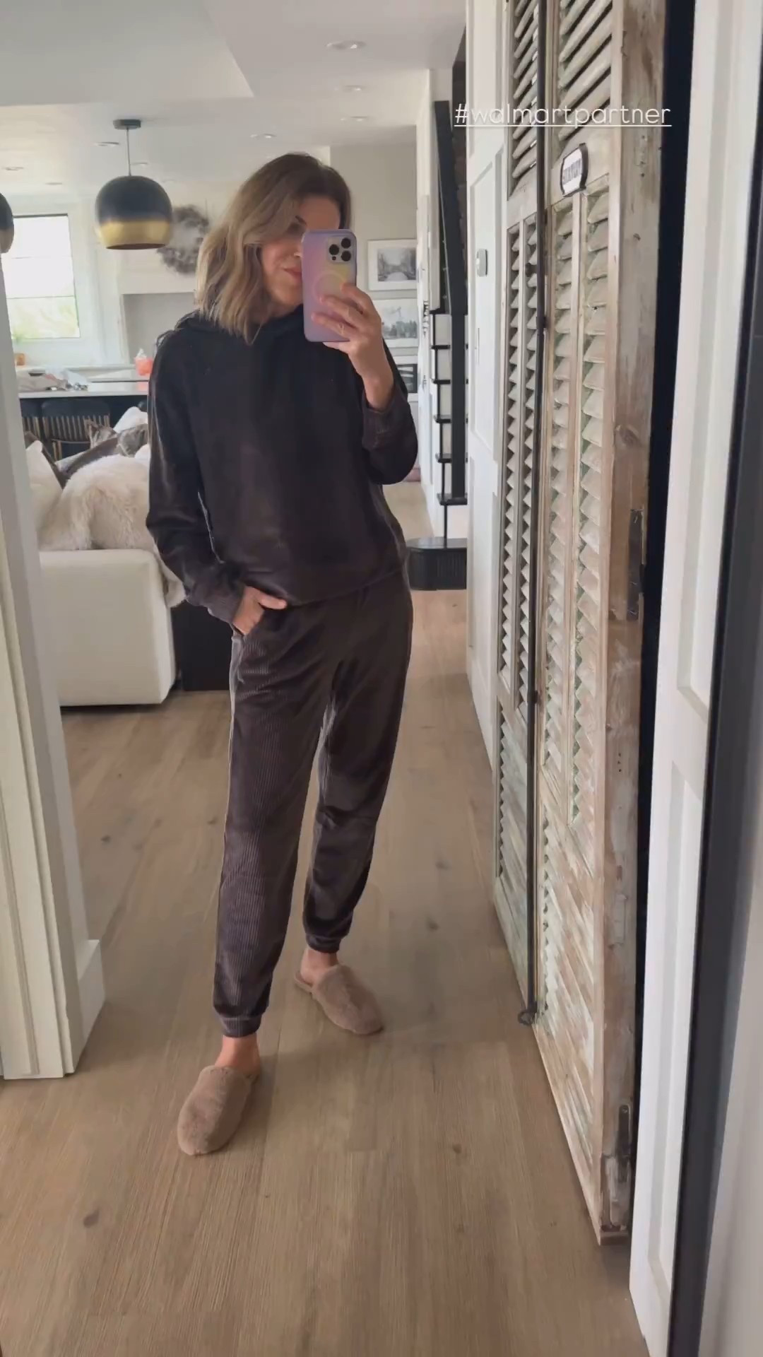 Wearing a small bottom and medium top 

#LTKGiftGuide #LTKOver40