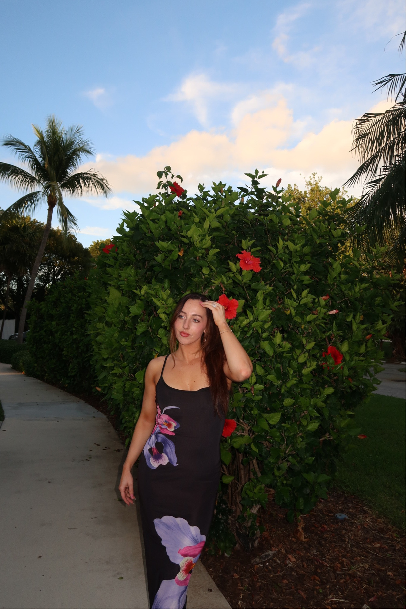 Super comfy dress! I recommend sizing down 1-2 sizes!! This is a US 4 and I could have done a 2 