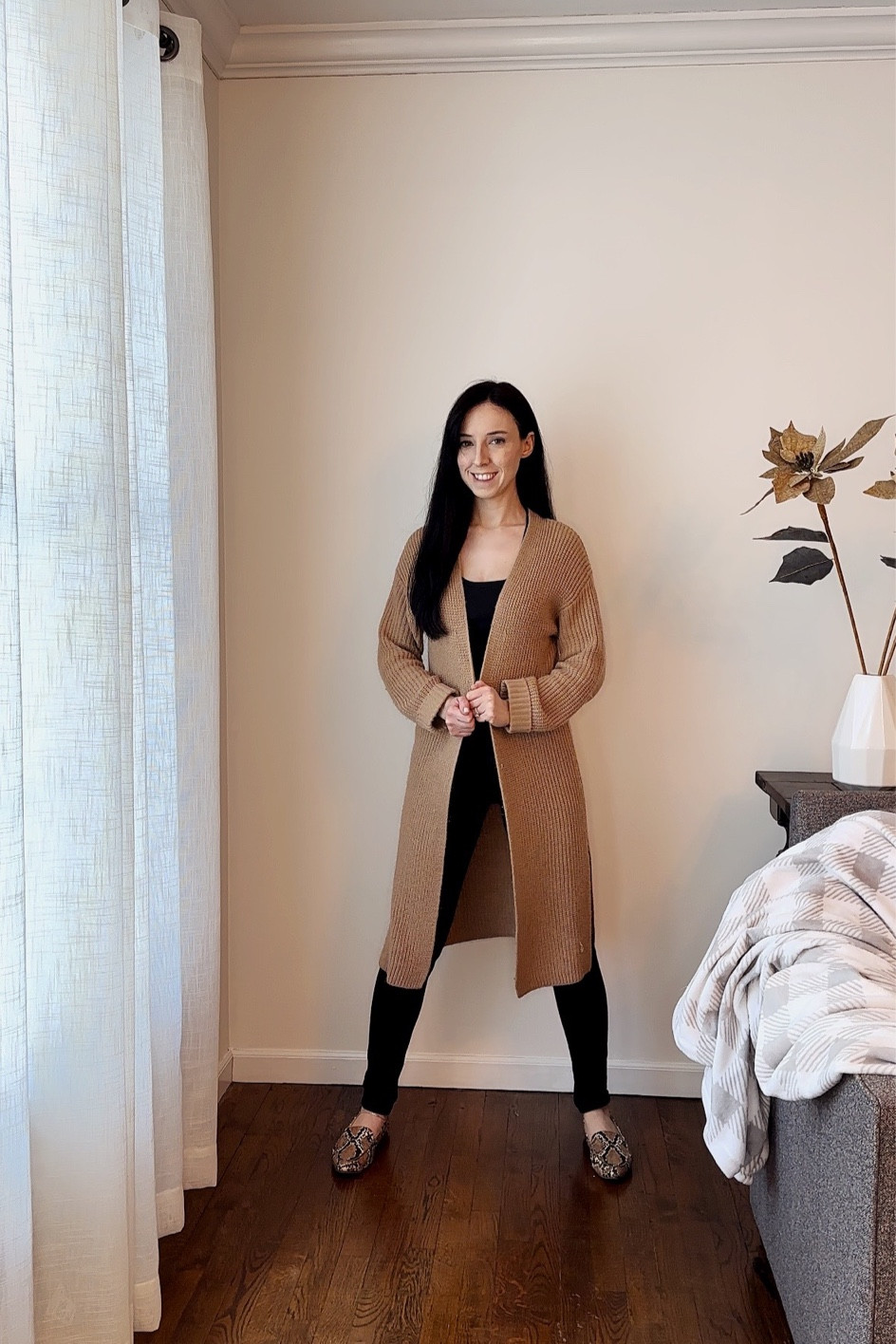 Black tan top size XS
Black jeans size 00
Tan duster size S
Snakeskin loafers size 6.5

Winter outfit, casual outfit, weekend outfit, easy outfit, minimalist outfit, work outfit, 

#LTKSeasonal #LTKfindsunder100 #LTKstyletip