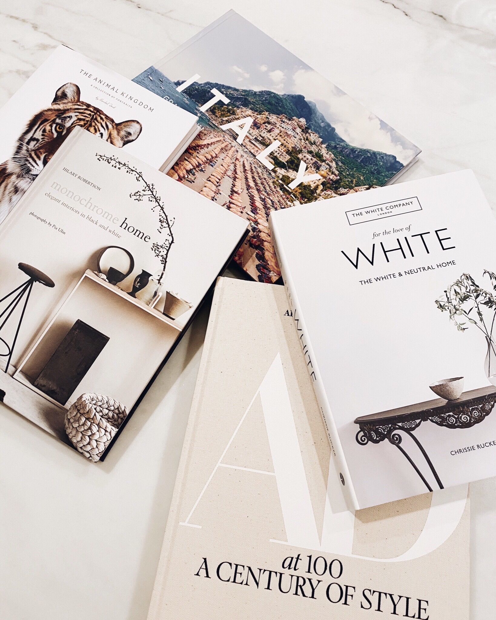 Amazon style, home decor , table books #StylinbyAylin 

#LTKstyletip #LTKhome #LTKunder100
