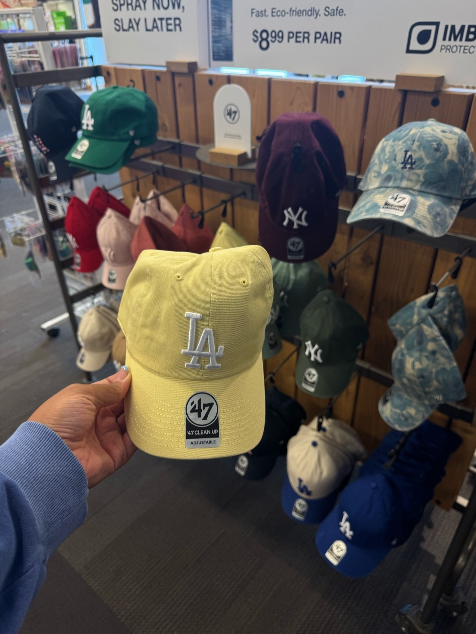 Butter yellow dad hat @DSW

#LTKootd