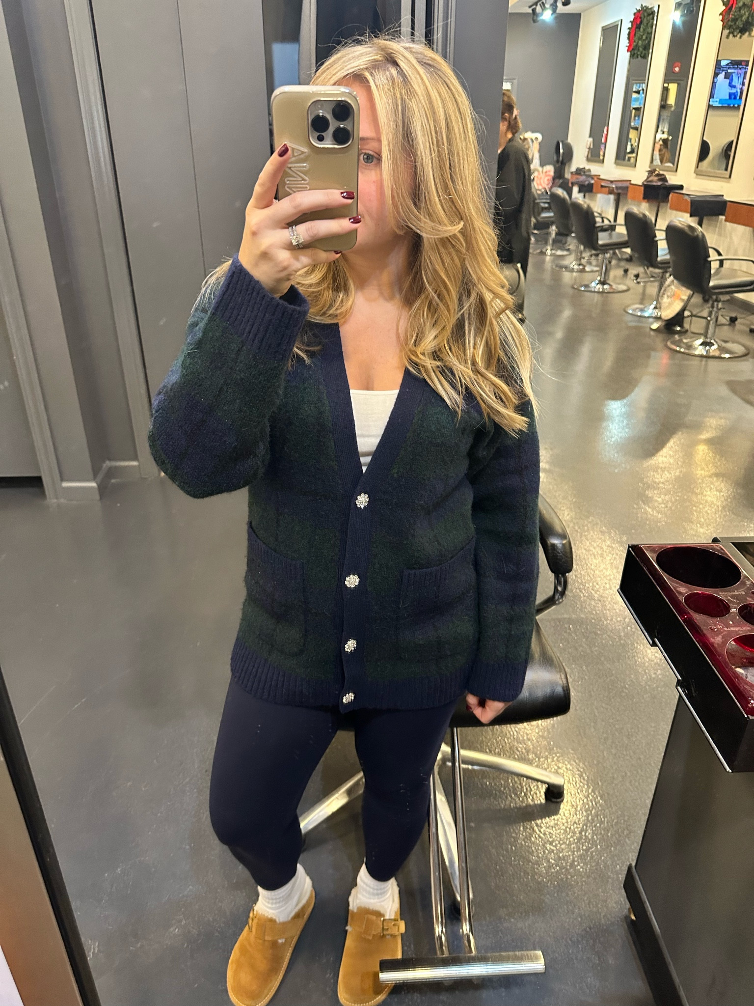 Fresh hair & outfit of the day 

#LTKsalealert #LTKSeasonal #LTKstyletip