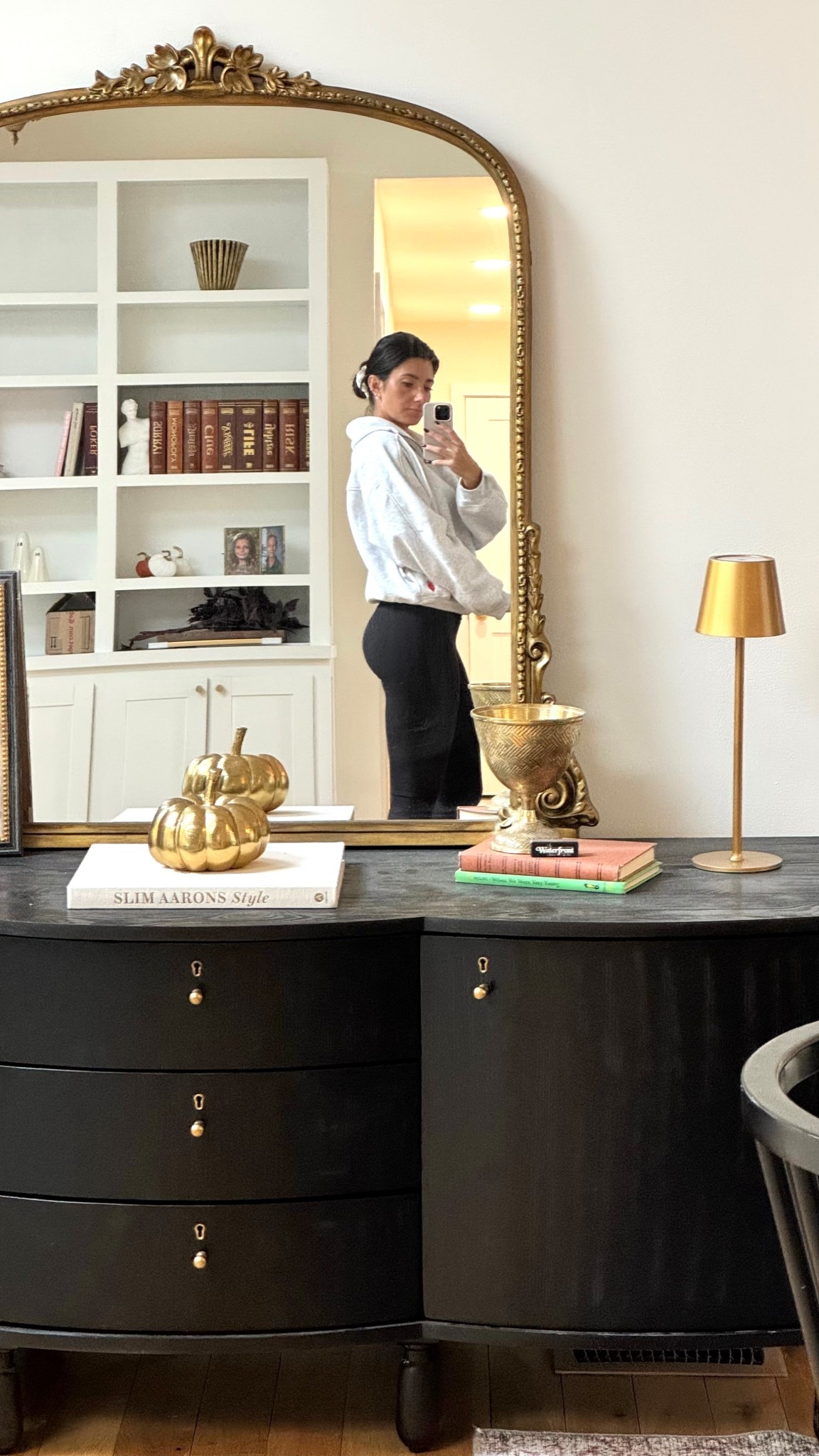 The outfit from my walk is the best layering & so cozy too!! The quality is 10/10!
Leggings: small
Sweatshirt: XS




#LTKHoliday #LTKStyleTip #LTKActive