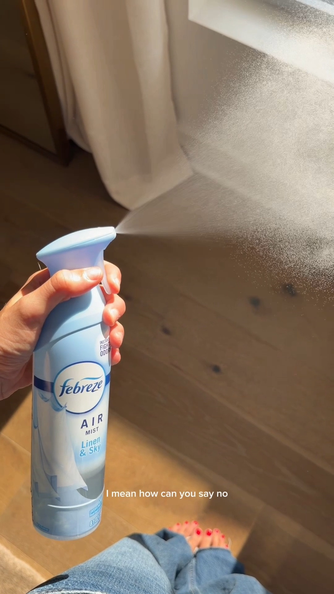 #ad #targetpartner finally moved into the new house & im determined to keep is smelling fresh with @tidelaundry & @febreze air mist