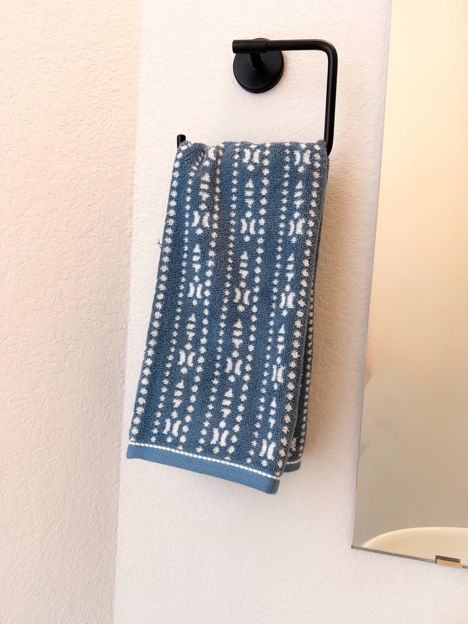 Cute spring/summer hand towels ! 🩵

#LTKdayinmylife #LTKHome #LTKSeasonal