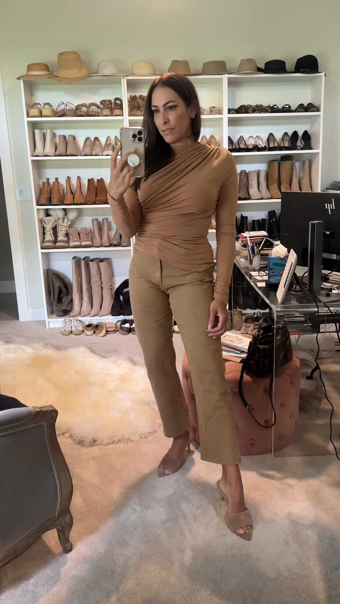 Monochrome look for fall with nude and camel tones! 

Wearing @loft jeans (TTS wearing 28) and @revolve top (sized up to large but wearing medium in video).



#LTKSeasonal #LTKOver40 #LTKNYFW