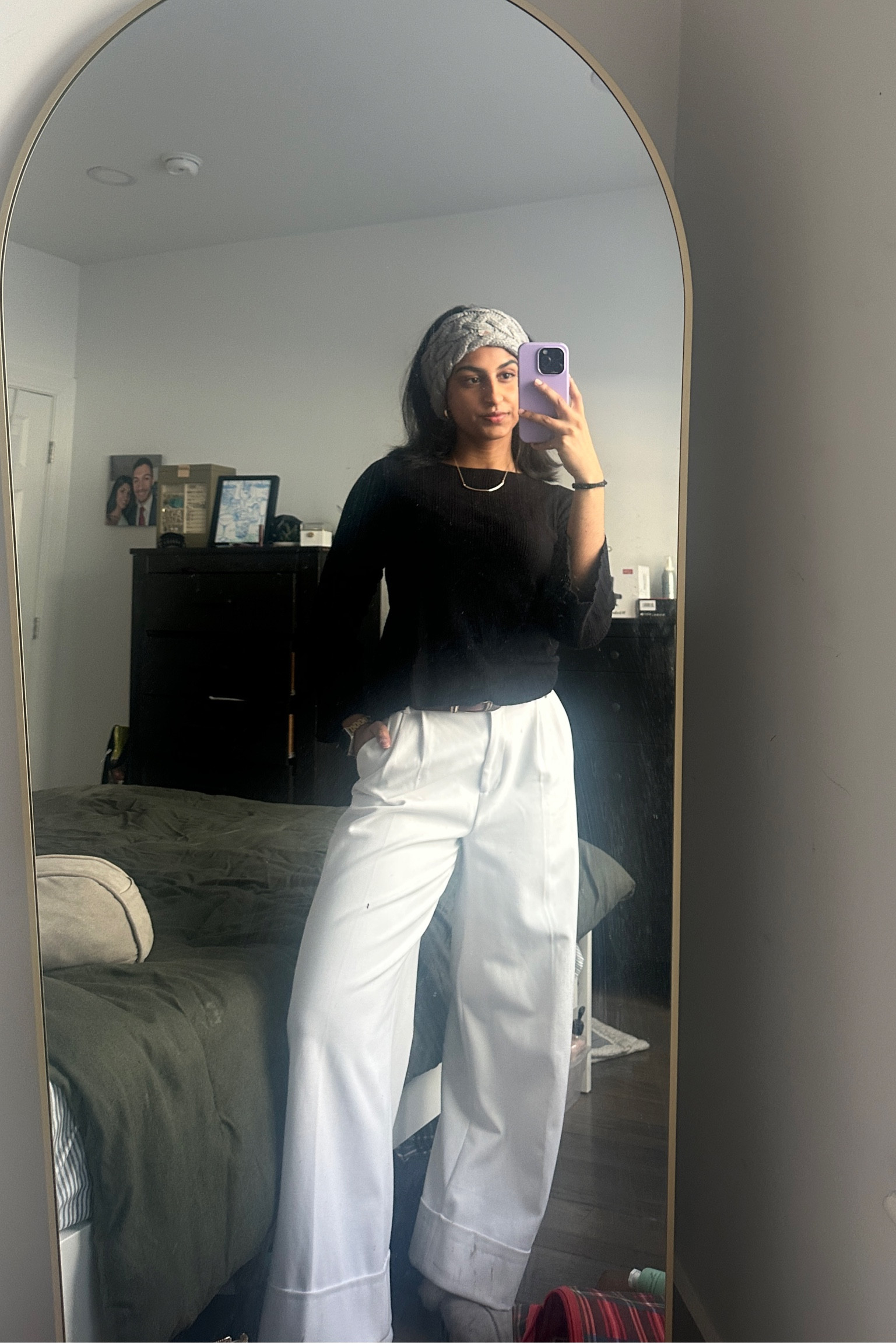 Business casual winter outfit!

Women’s winter fashion dress pants work outfit sweater pleated trousers winter headband

#LTKSeasonal #LTKStyleTip #LTKWorkwear