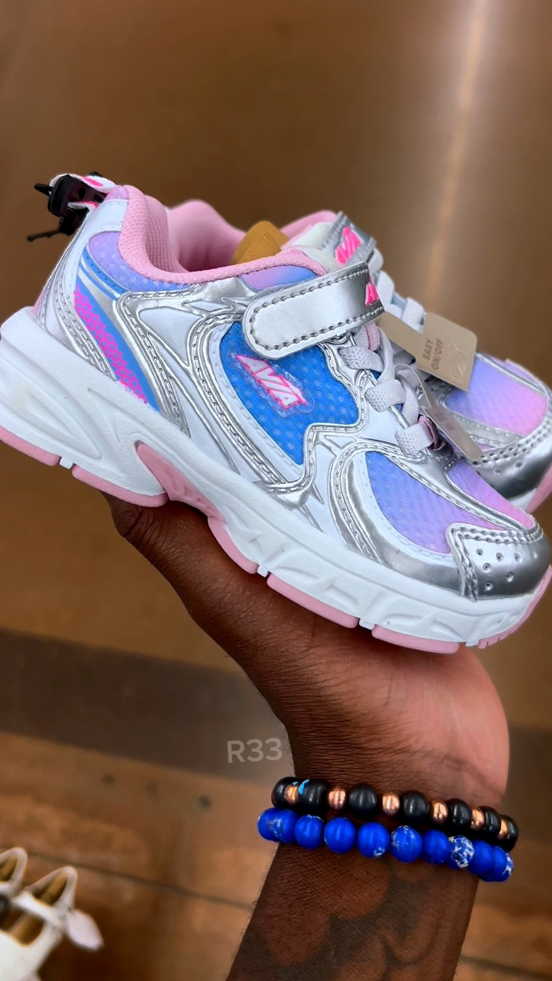 toddler🥺chunky navy purple💙💜gradient shoes

🔗 #babytok #babyshoes #babyfootwear #shoes #aviA