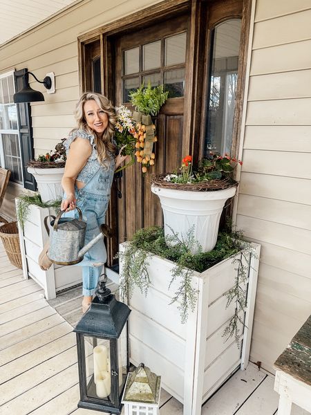 Spring overalls for gardening outfits and they are perfect for a bump 

#LTKbump #LTKstyletip #LTKSpringSale